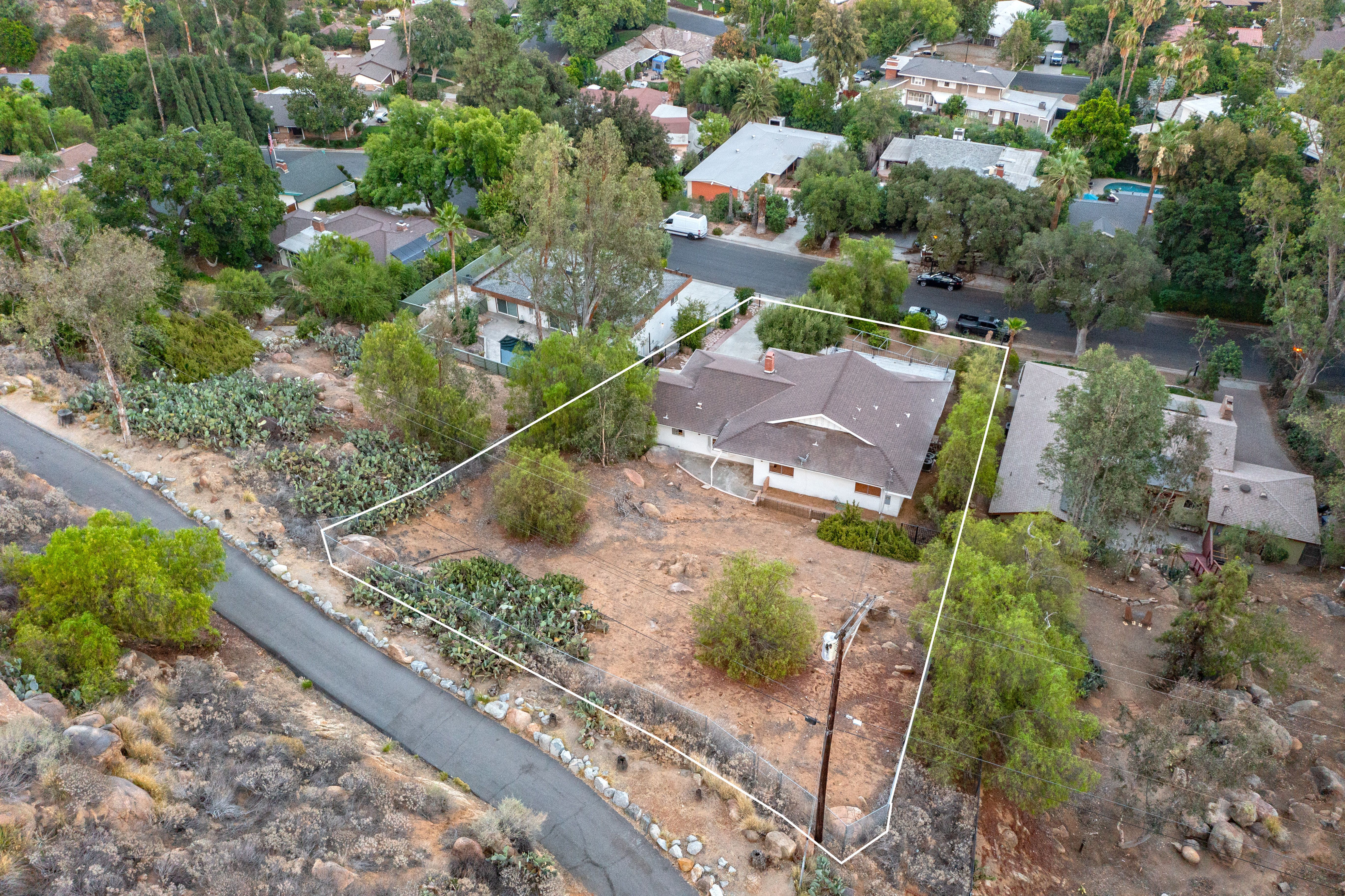  4227 Miramonte Place, Riverside, CA 92501 - 物件實景