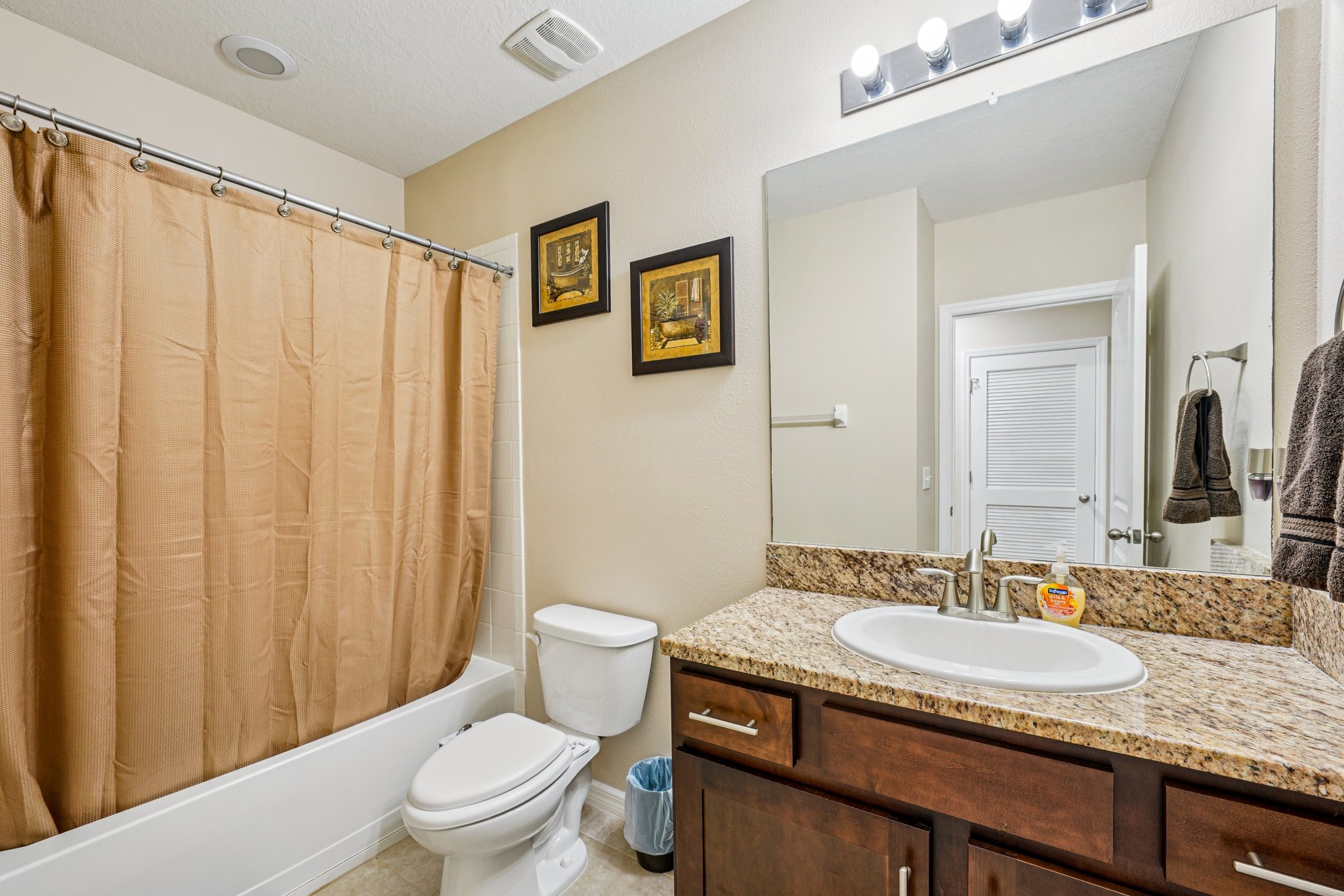St. Petersburg, Florida, 33703, United States, 3 Bedrooms Bedrooms, ,3 BathroomsBathrooms,Residential,For Sale,1881244