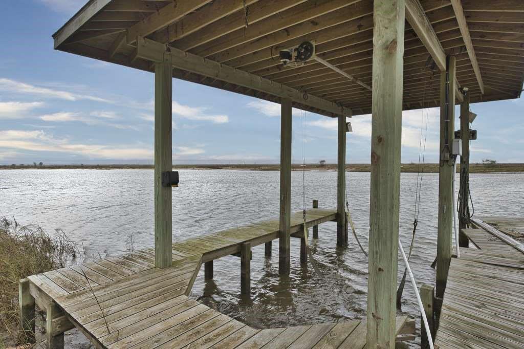 Brazoria, Texas, 77422, United States, 4 Bedrooms Bedrooms, ,3 BathroomsBathrooms,Residential,For Sale,1935189