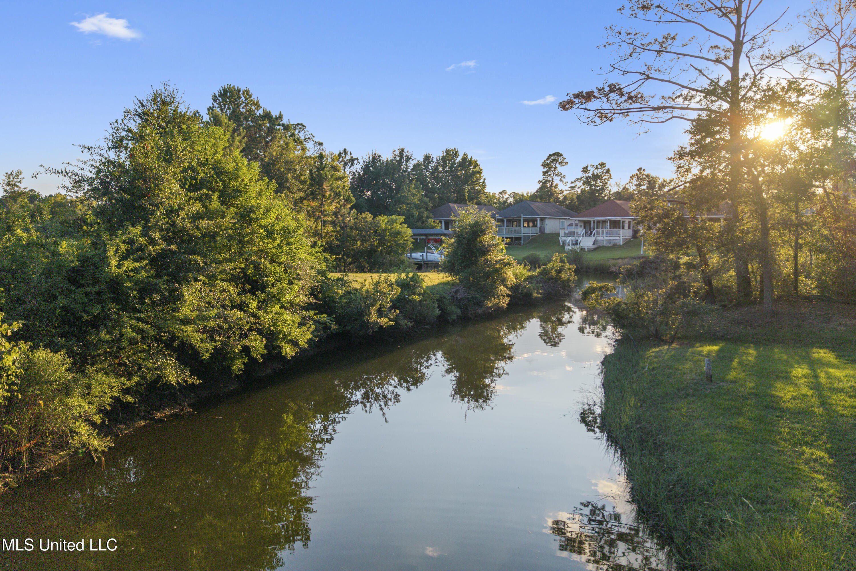 Biloxi, Mississippi, 39532, United States, 3 Bedrooms Bedrooms, ,2 BathroomsBathrooms,Residential,For Sale,1977192