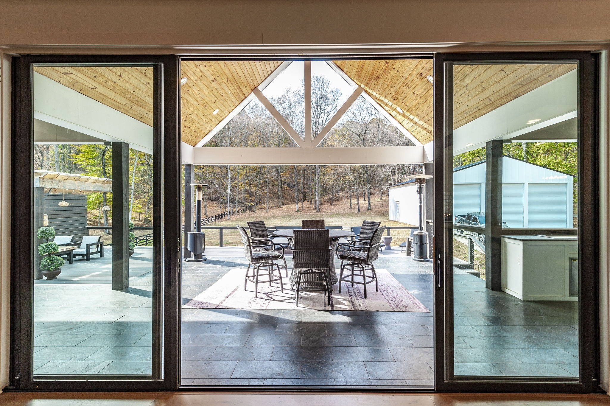 Goodlettsville, Tennessee, 37072, United States, 4 Bedrooms Bedrooms, ,6 BathroomsBathrooms,Residential,For Sale,1996833