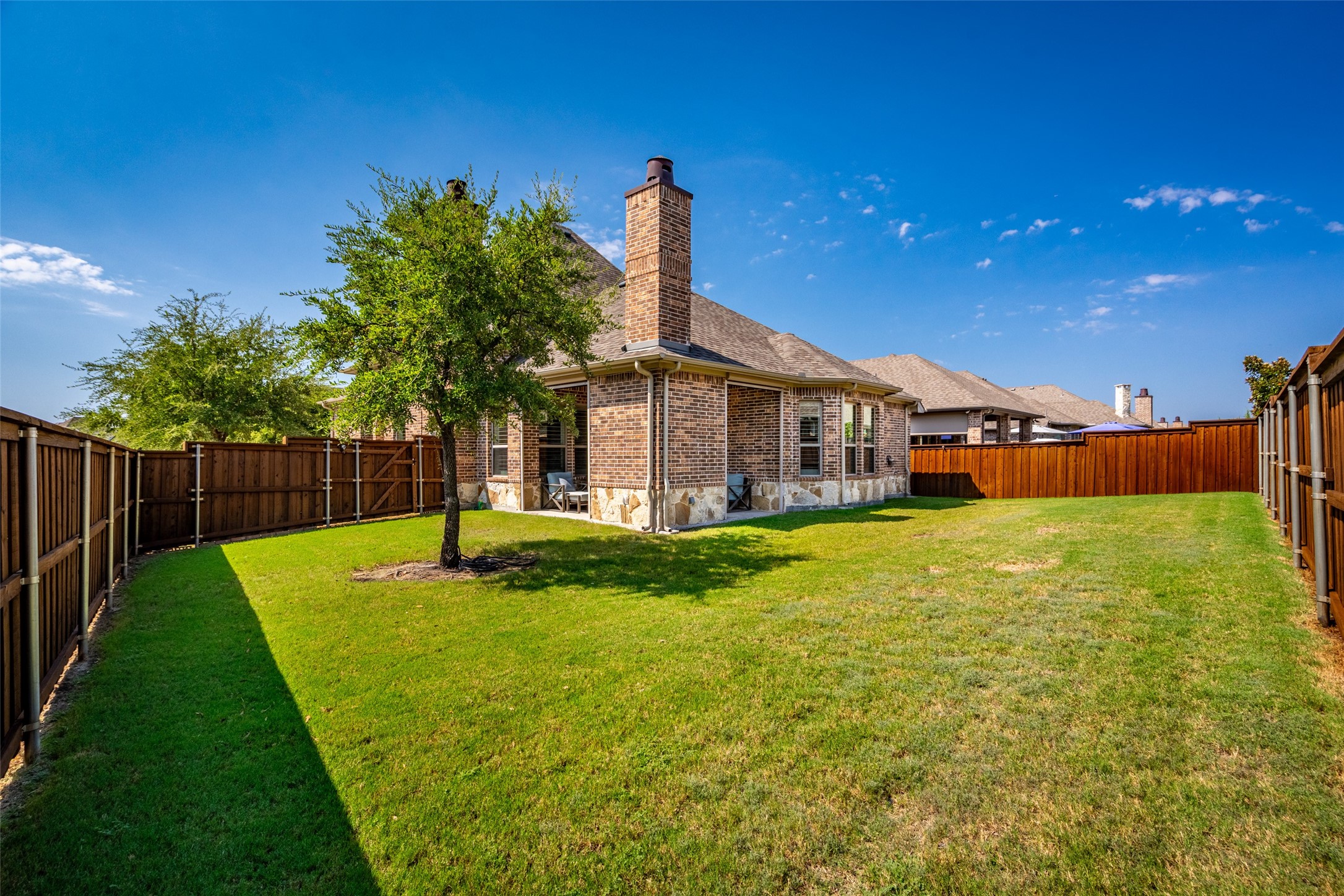 The Colony, Texas, 75056, United States, 3 Bedrooms Bedrooms, ,2 BathroomsBathrooms,Residential,For Sale,1924652