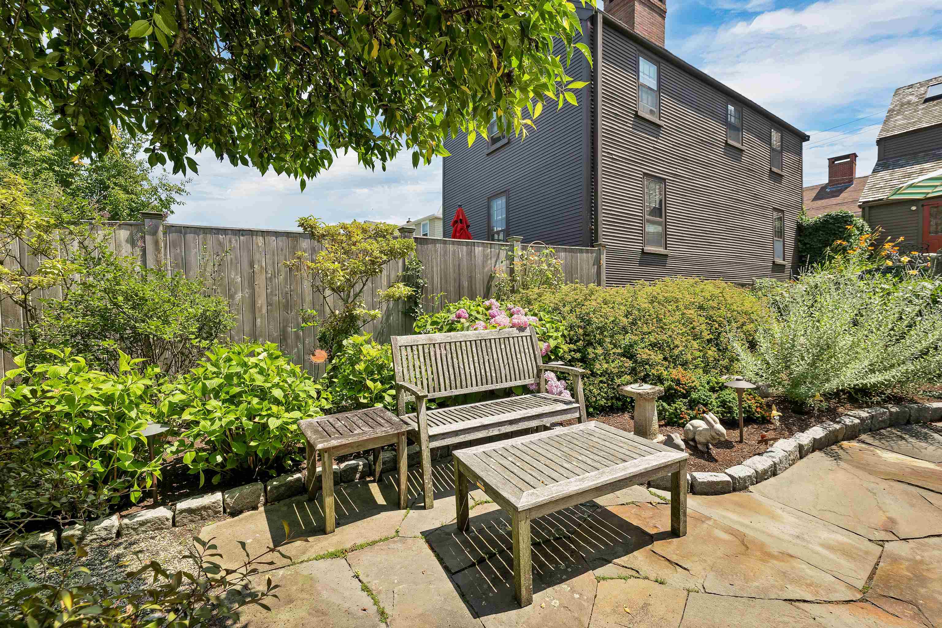 Portsmouth, New Hampshire, 03801, United States, 3 Bedrooms Bedrooms, ,1 BathroomBathrooms,Residential,For Sale,1919932
