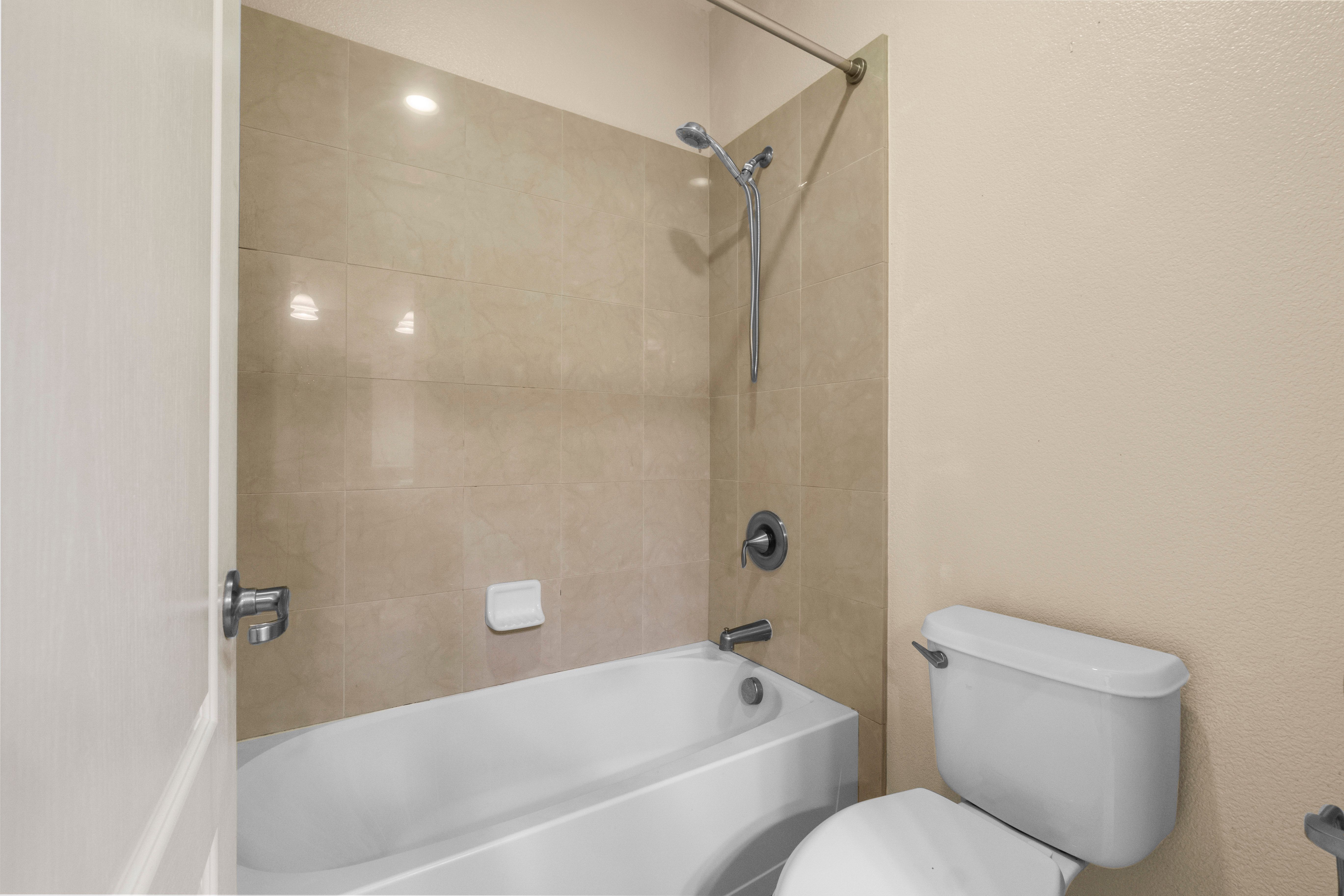  2564 Summerland Way, Roseville, CA 95747 - 物件實景