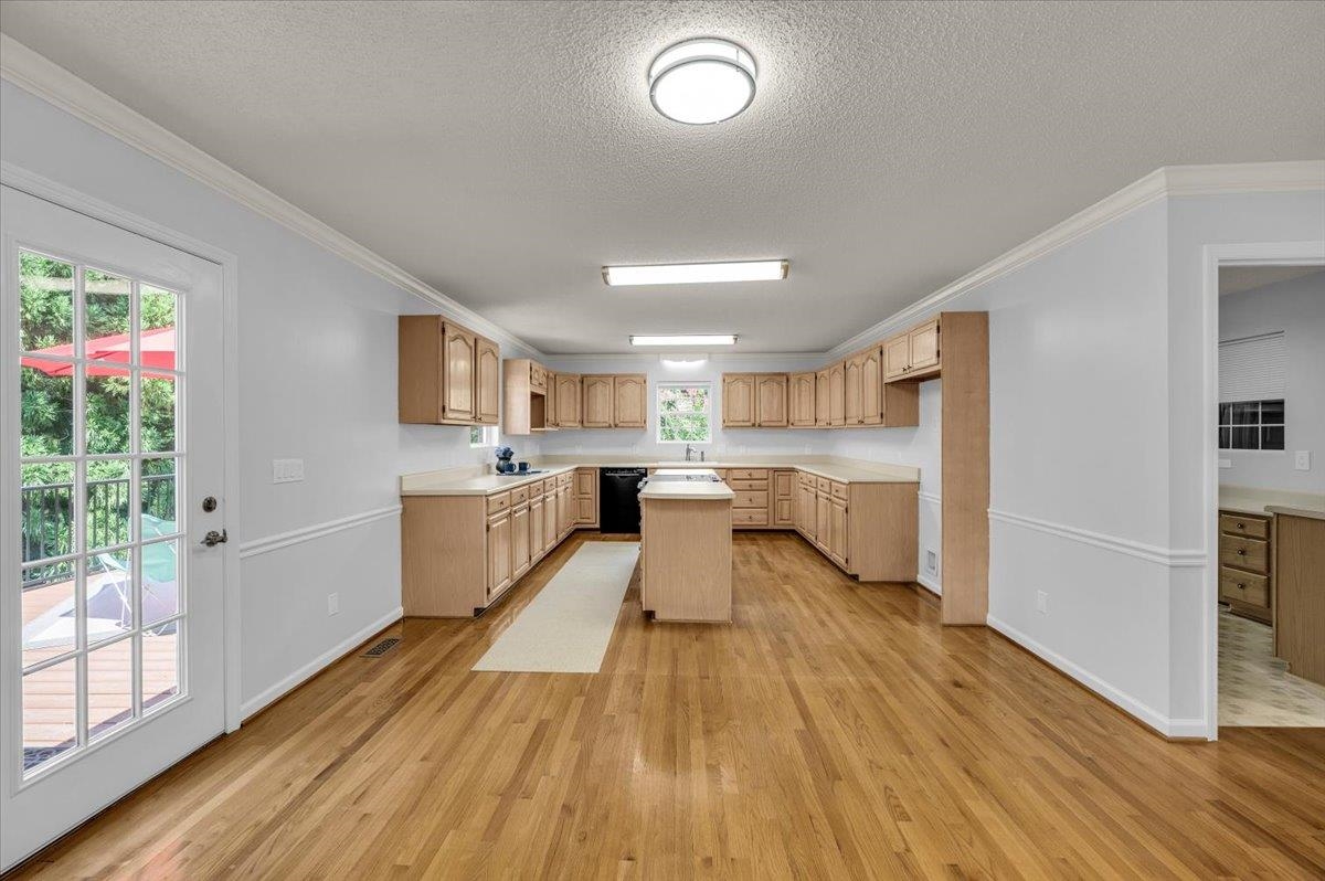 Moore, South Carolina, 29369, United States, 5 Bedrooms Bedrooms, ,4 BathroomsBathrooms,Residential,For Sale,1929120