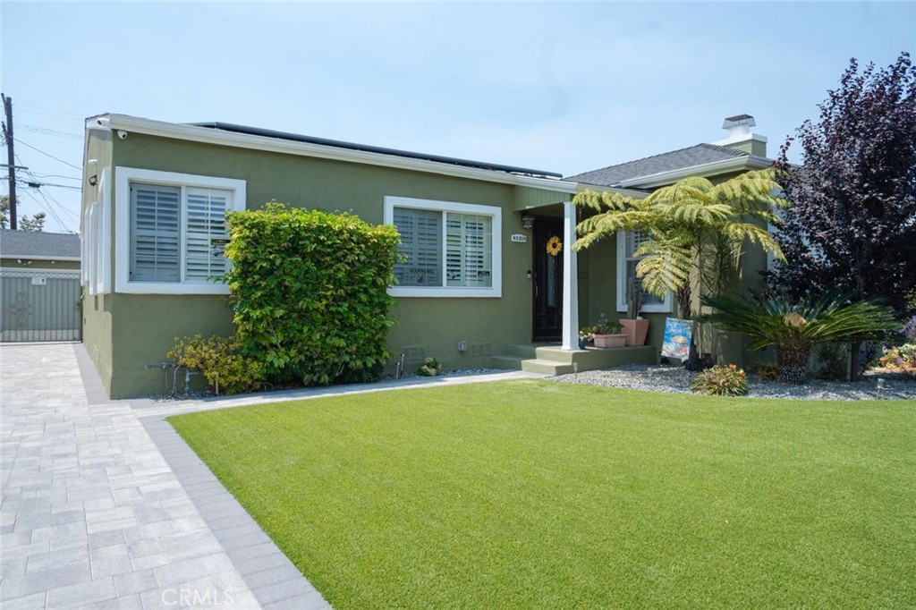 Los Angeles, California, 90008, United States, 3 Bedrooms Bedrooms, ,3 BathroomsBathrooms,Residential,For Sale,2006146