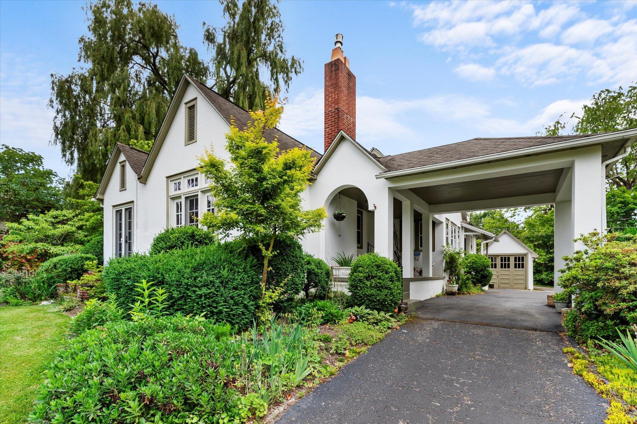 Blacksburg, Virginia, 24060, United States, 3 Bedrooms Bedrooms, ,3 BathroomsBathrooms,Residential,For Sale,1986553