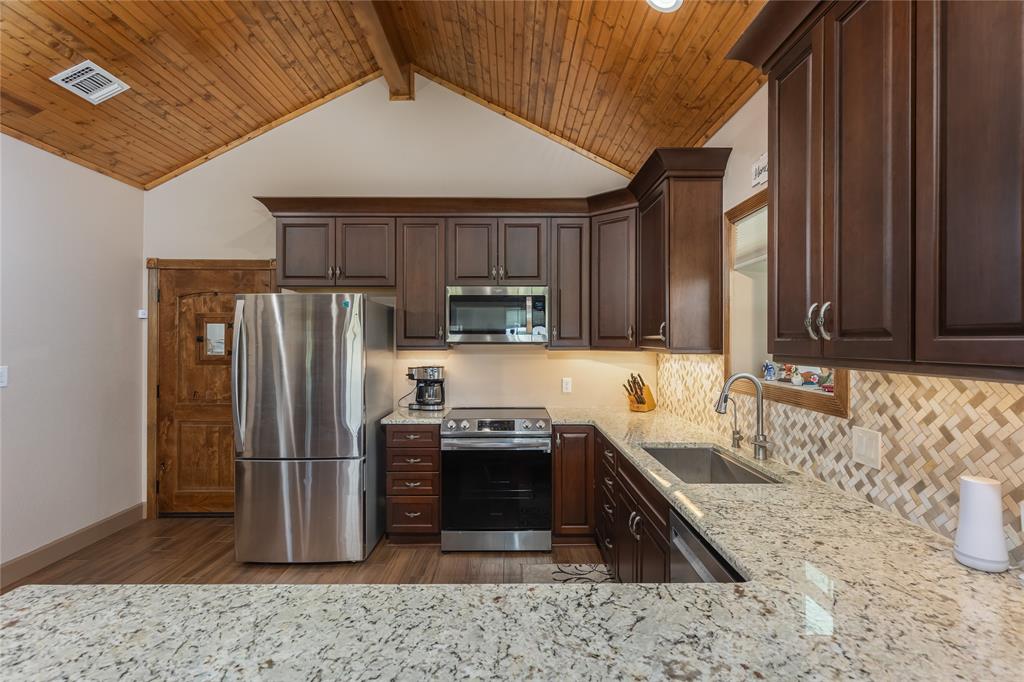 Springtown, Texas, 76082, United States, 1 Bedroom Bedrooms, ,1 BathroomBathrooms,Residential,For Sale,1943619