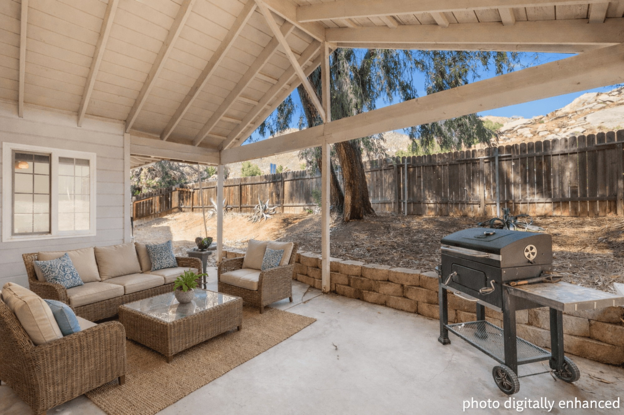  5 Bedroom With Great Bones - 物件實景