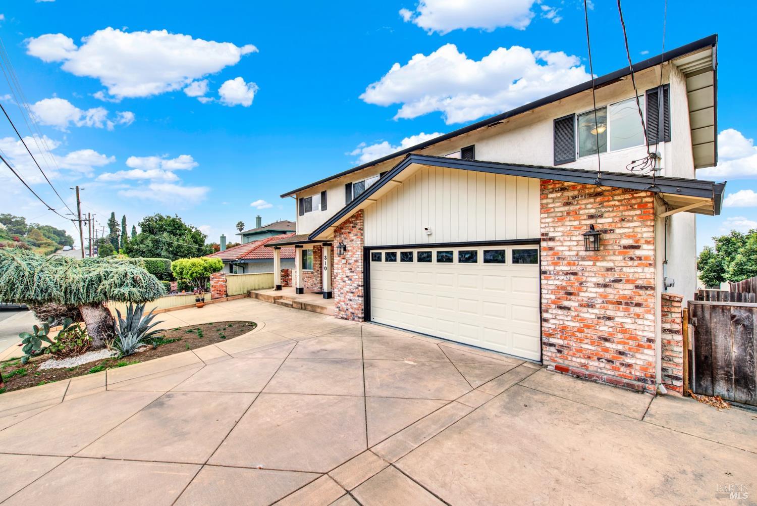 Benicia, California, 94510, United States, 4 Bedrooms Bedrooms, ,3 BathroomsBathrooms,Residential,For Sale,1989511