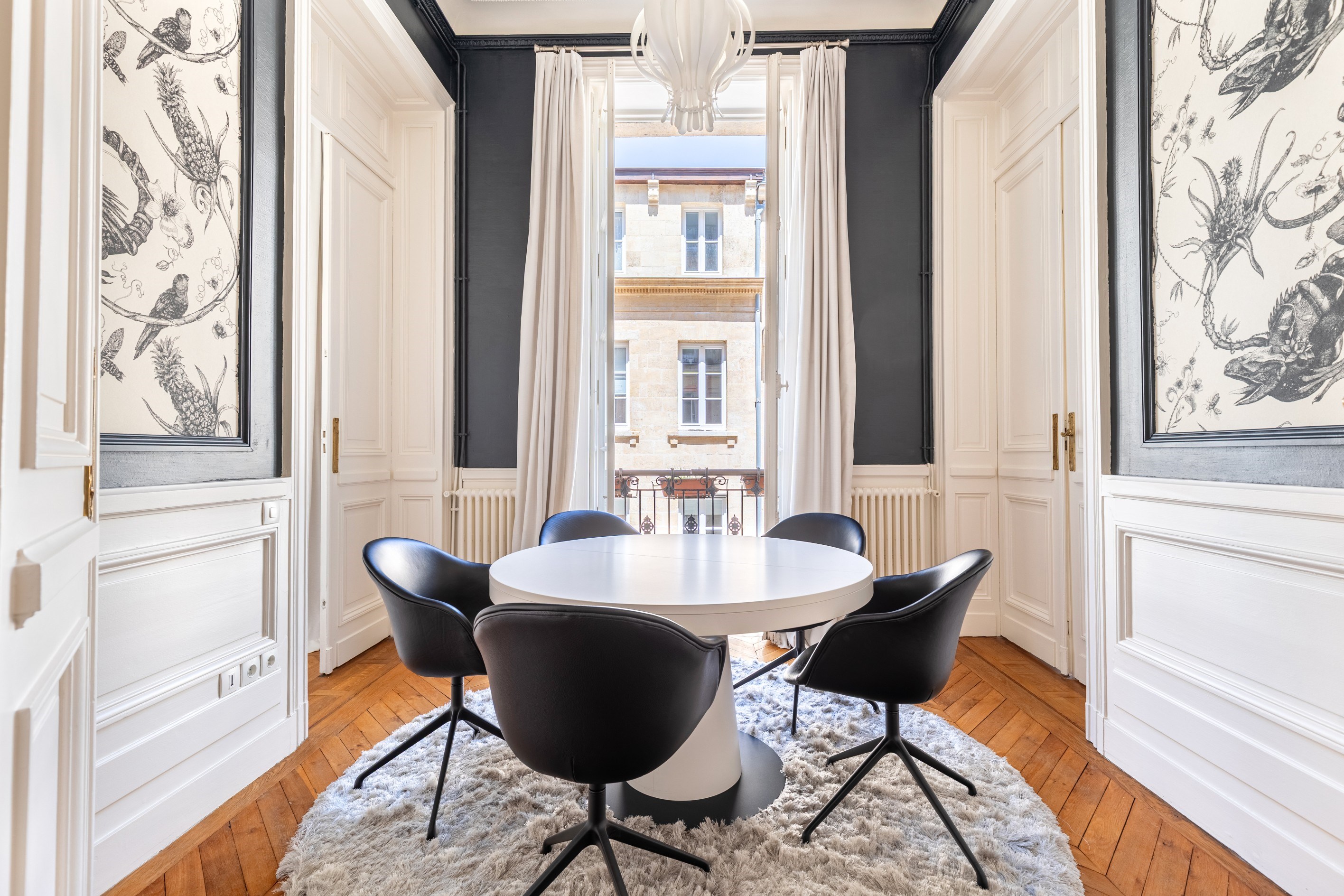  BORDEAUX CITY CENTER – ELEGANT TOWN FURNISHED APARTMENT WITH BALCONIES & ELEVAT… - 物件實景