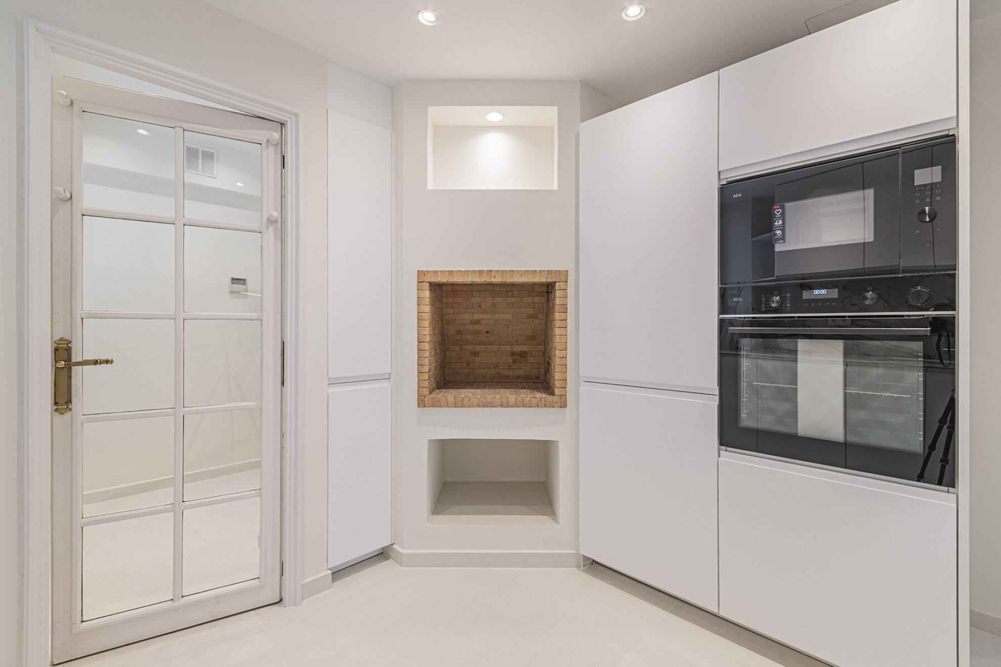  Exclusive apartment with a terrace in a prestigious gated community in Barcelona - 物件實景