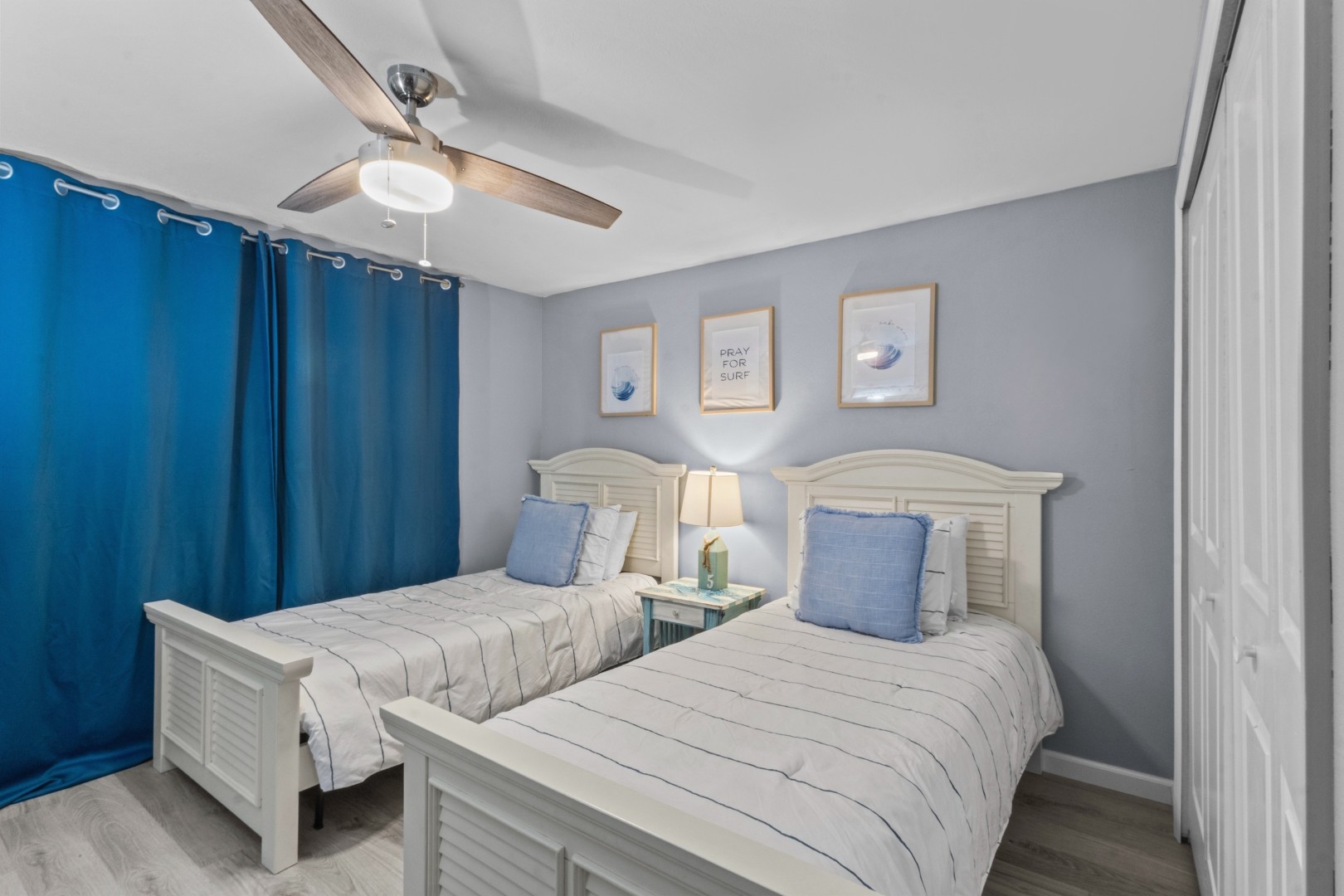 Longboat Key, Florida, 34228, United States, 4 Bedrooms Bedrooms, ,2 BathroomsBathrooms,Residential,For Sale,2017303