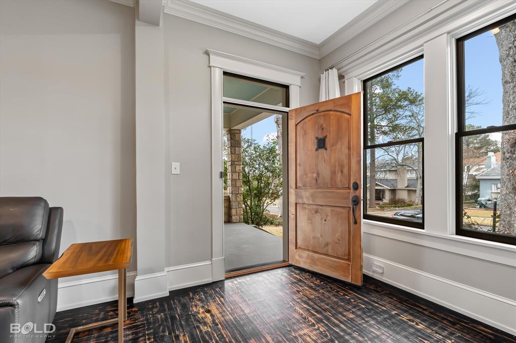 Shreveport, Louisiana, 71104, United States, 4 Bedrooms Bedrooms, ,5 BathroomsBathrooms,Residential,For Sale,1795107