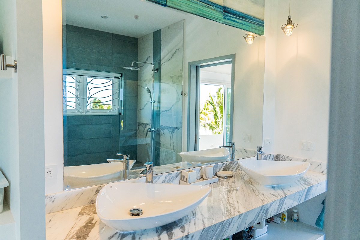 NEW PRICE Captivating 4-Bedroom Ocean front Samana, Samana, DO, 4 Bedrooms Bedrooms, ,4 BathroomsBathrooms,Residential,For Sale,NEW PRICE Captivating 4-Bedroom Ocean front Samana,1080456