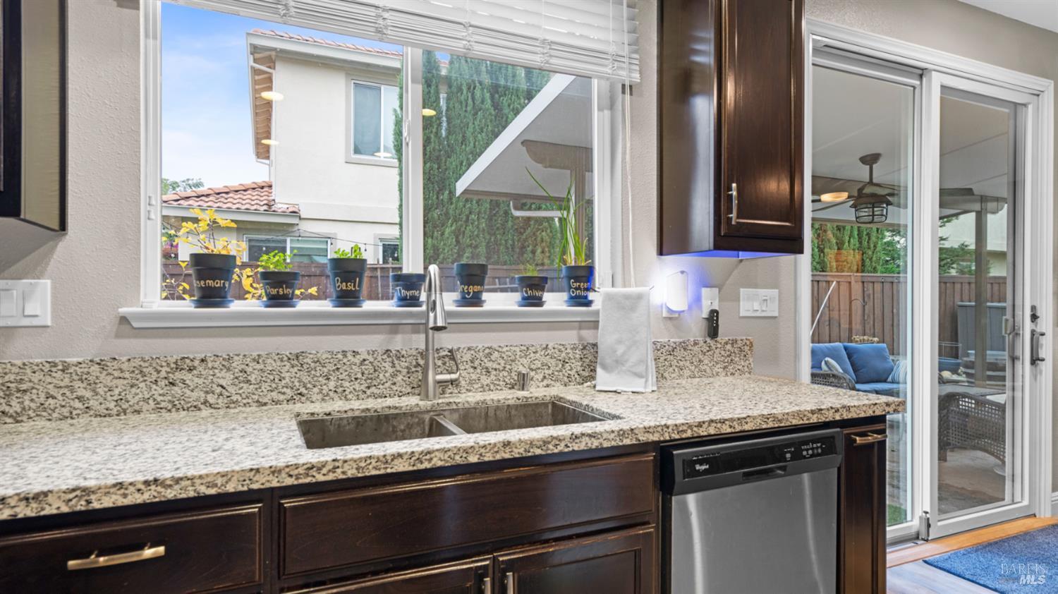 Vacaville, California, 95688, United States, 5 Bedrooms Bedrooms, ,3 BathroomsBathrooms,Residential,For Sale,2005727