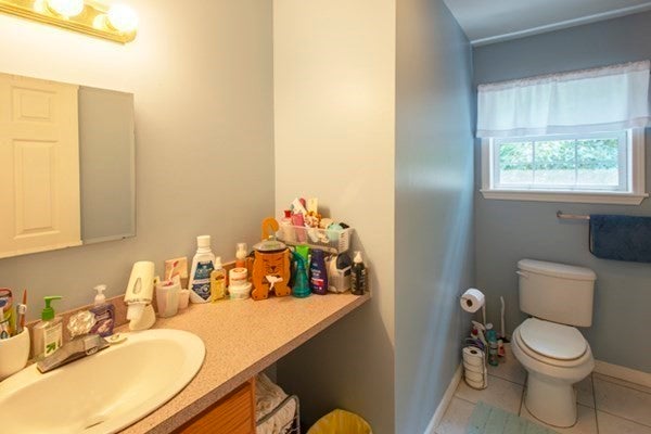 Northampton, Massachusetts, 01062, United States, 3 Bedrooms Bedrooms, ,3 BathroomsBathrooms,Residential,For Sale,1848678