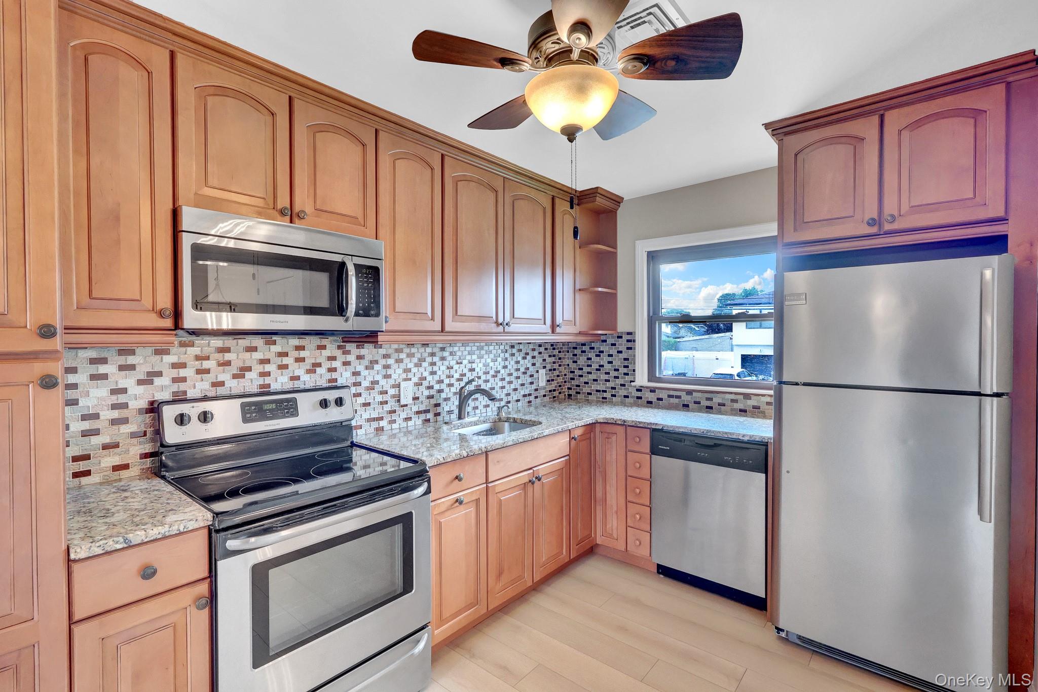  3273 5th Street, Oceanside, NY, 11572 - 物件實景