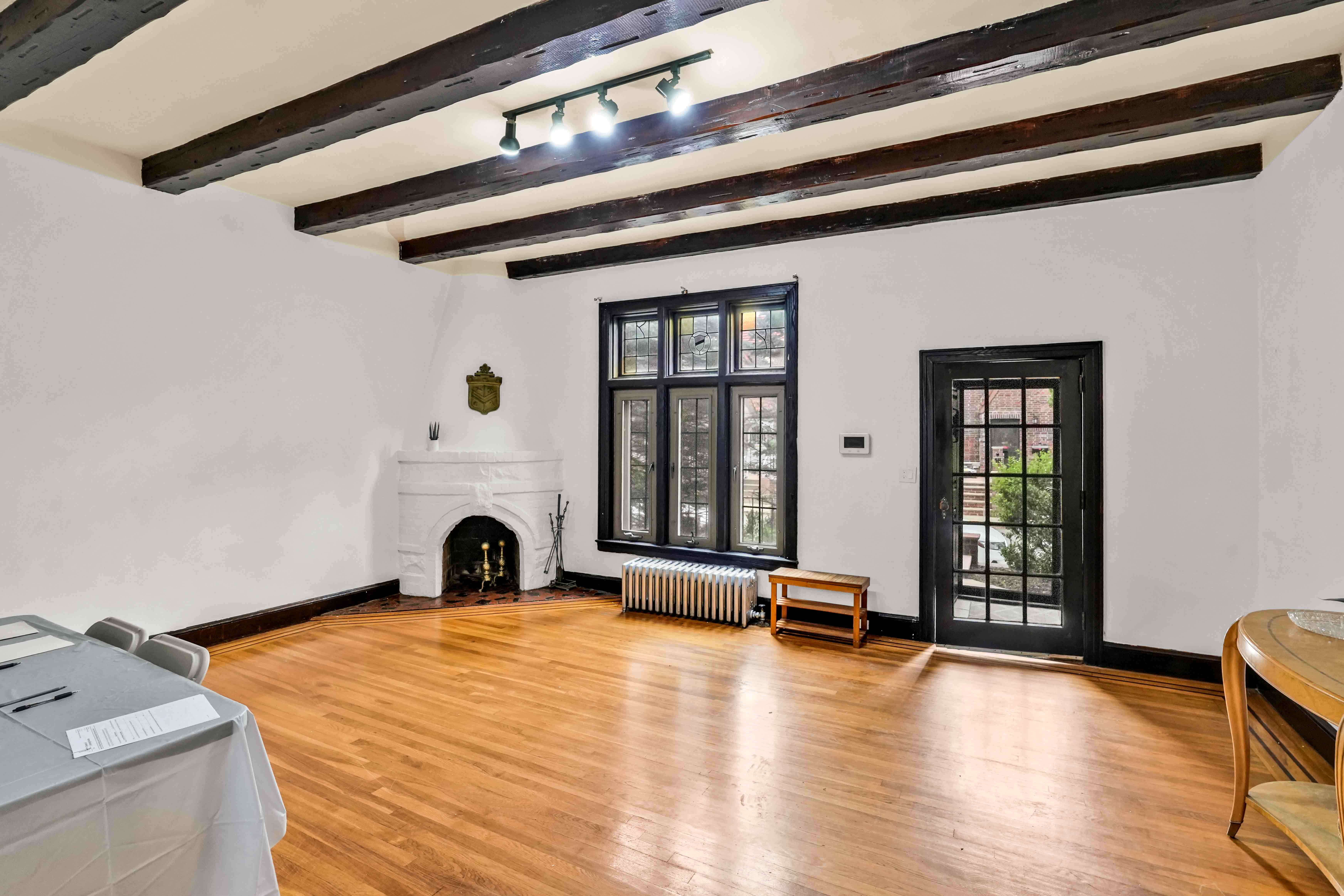 Laurelton, New York, 11413, United States, 3 Bedrooms Bedrooms, ,4 BathroomsBathrooms,Residential,For Sale,1944975