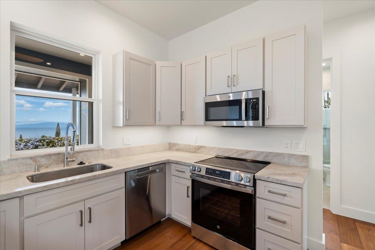 Kihei, Hawaii, 96753, United States, 2 Bedrooms Bedrooms, ,1 BathroomBathrooms,Residential,For Sale,1998812