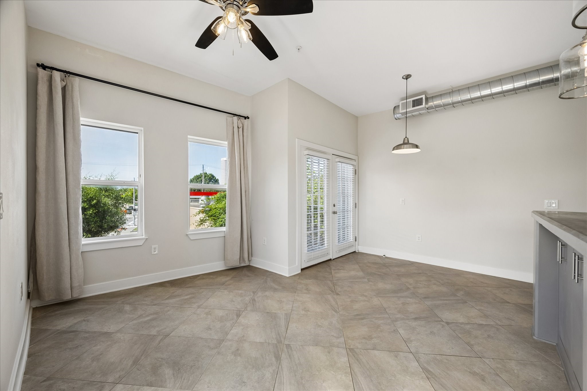 1011 Studemont Street #102 - 物件實景