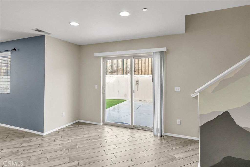 Lake Elsinore, California, 92532, United States, 4 Bedrooms Bedrooms, ,3 BathroomsBathrooms,Residential,For Sale,1955180