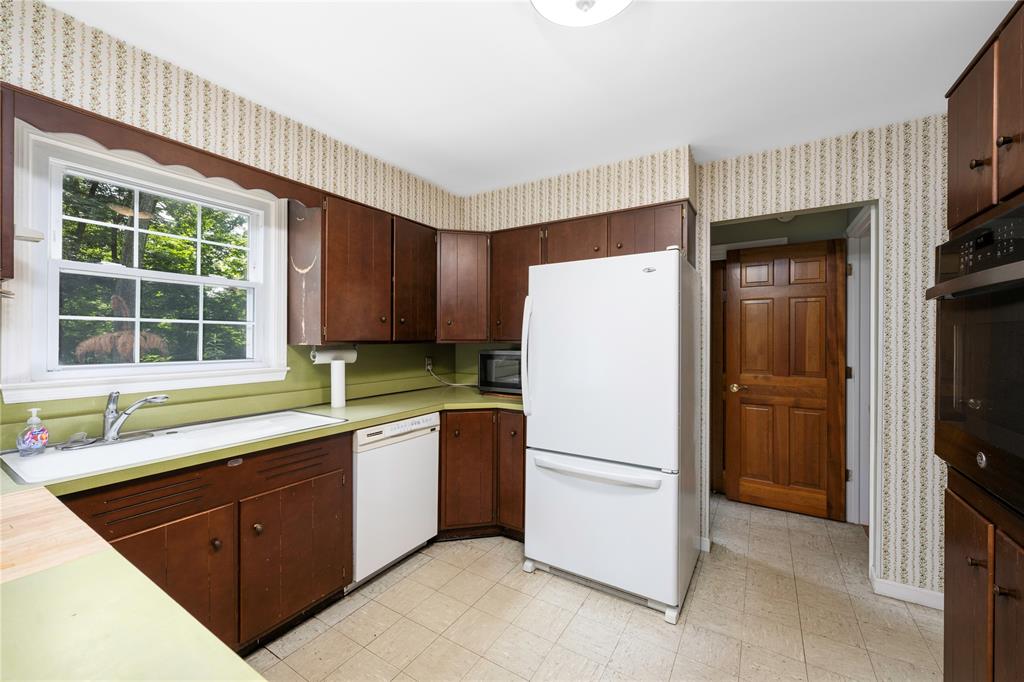 Hopewell Jct, New York, 12533, United States, 4 Bedrooms Bedrooms, ,4 BathroomsBathrooms,Residential,For Sale,1916399