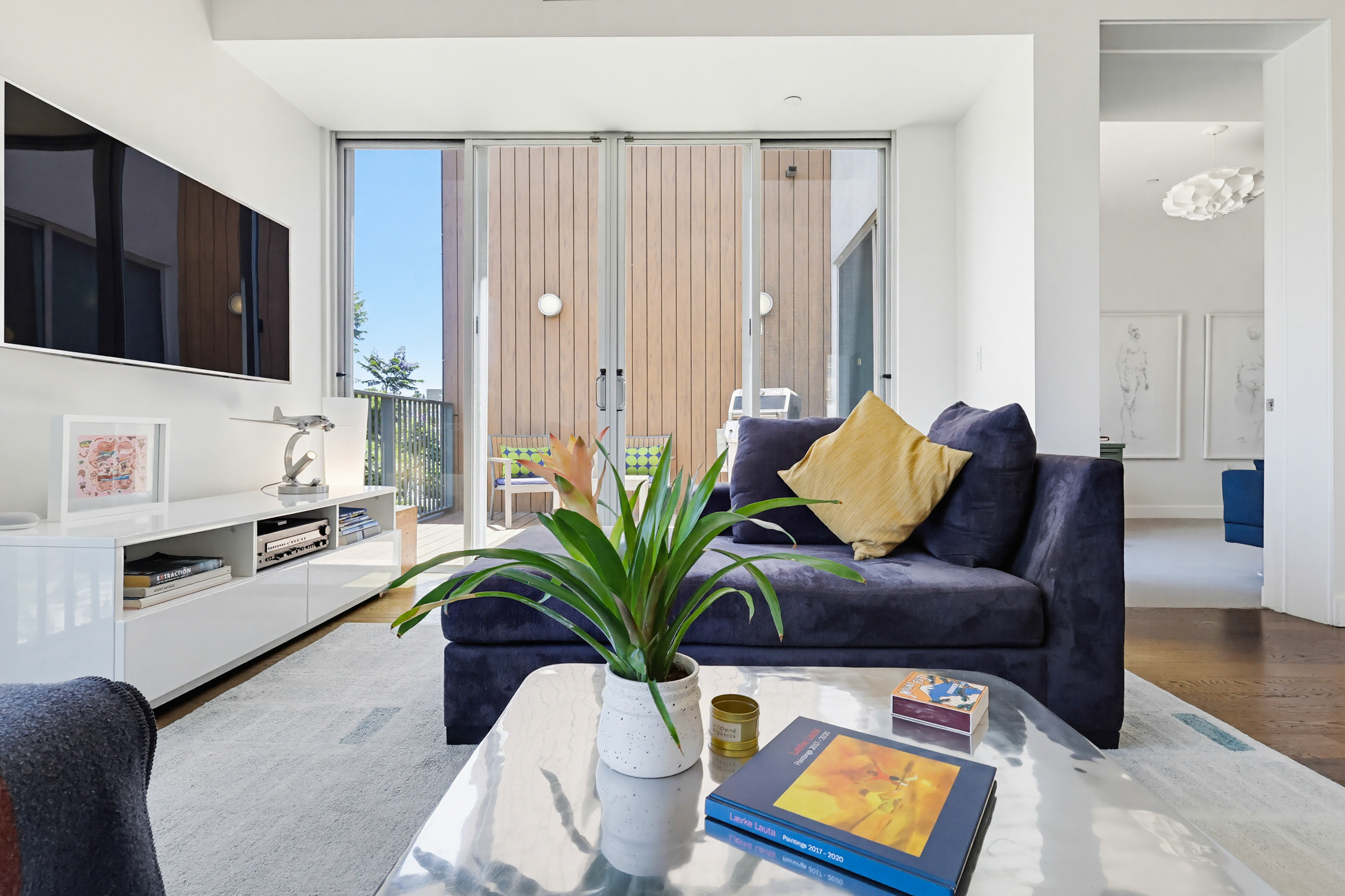  855 Croft Avenue, Los Angeles, CA 90069 - 物件實景