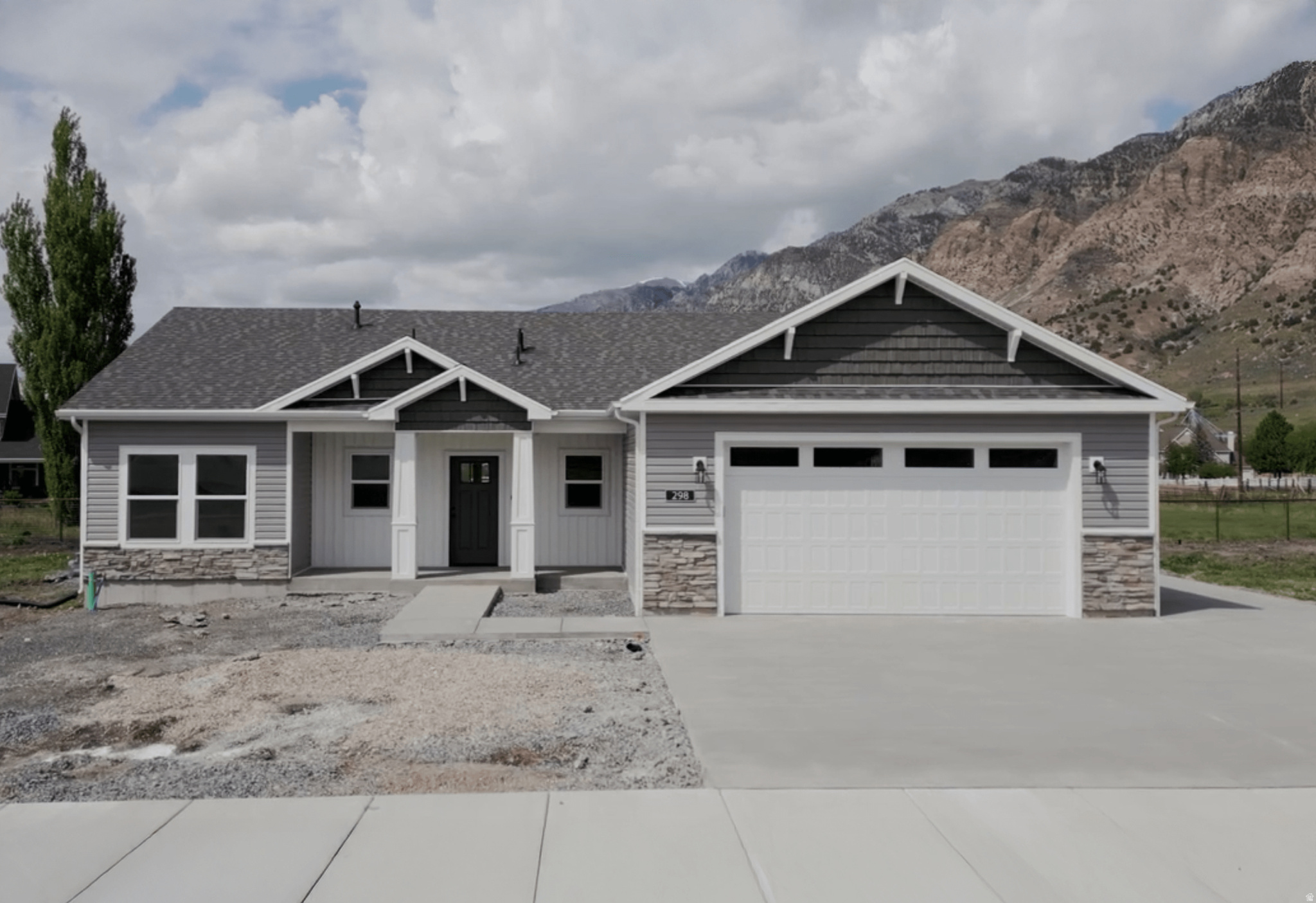 Hyrum, Utah, 84319, United States, 3 Bedrooms Bedrooms, ,2 BathroomsBathrooms,Residential,For Sale,2000042