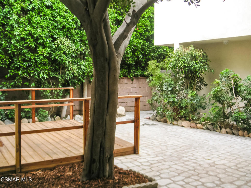 Los Angeles, California, 90066, United States, ,Residential,For Sale,1898424