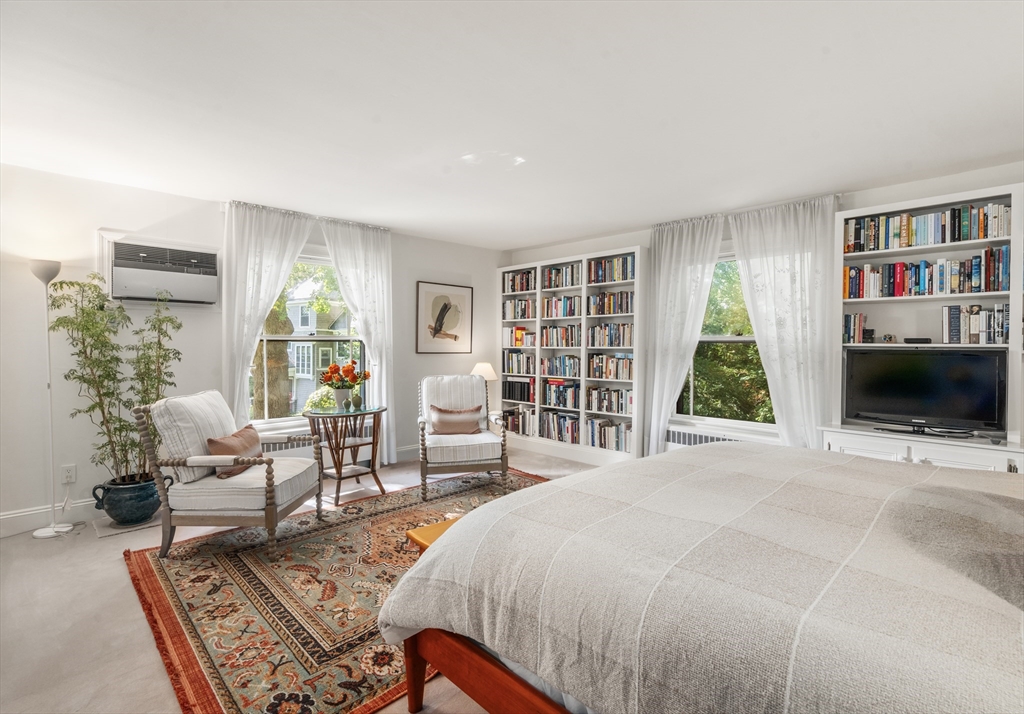 Cambridge, Massachusetts, 02138, United States, 6 Bedrooms Bedrooms, ,4 BathroomsBathrooms,Residential,For Sale,1957179