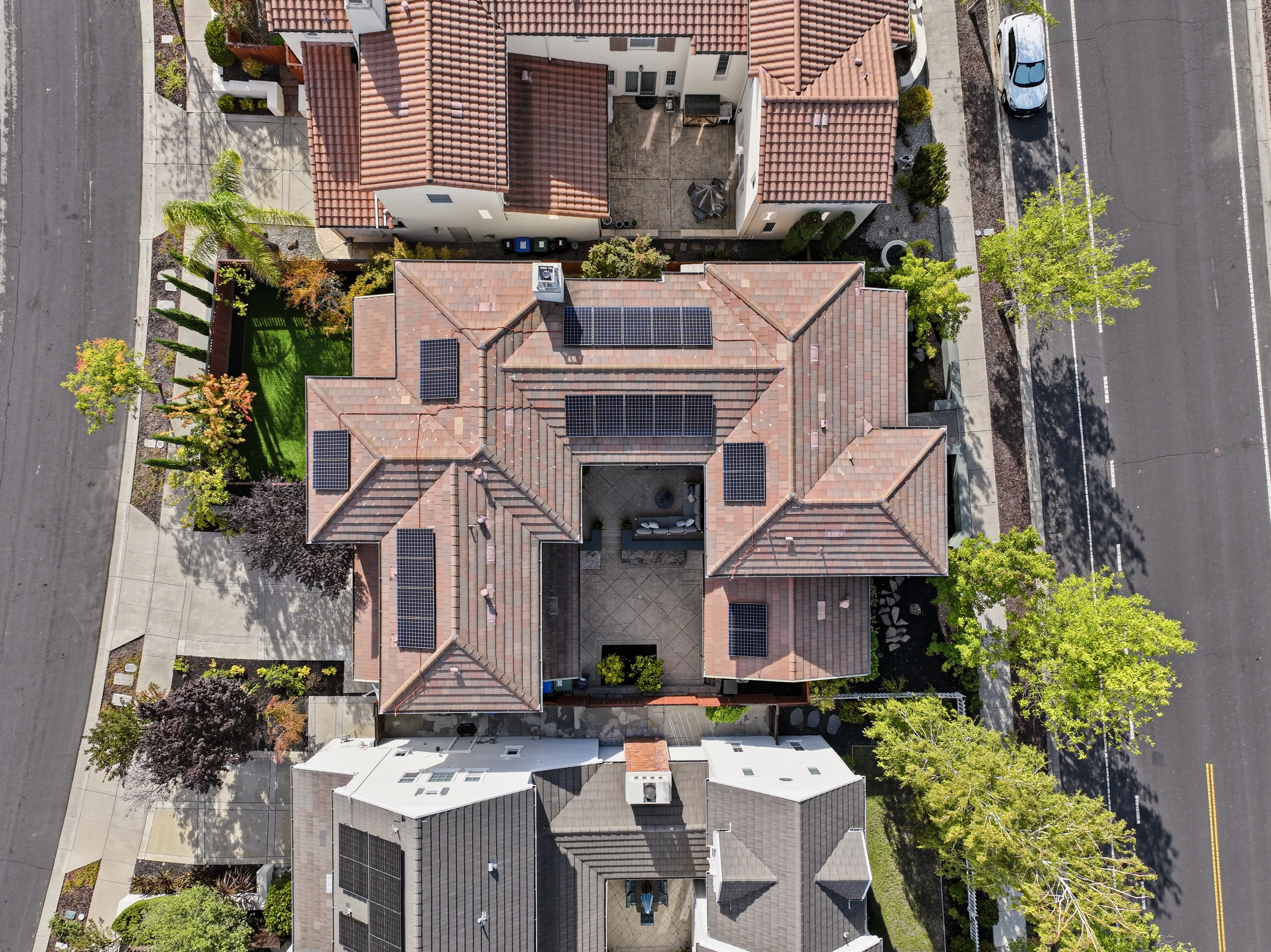  Exceptional Craftsmanship Meets Modern Luxury in Wendt Ranch - 物件實景