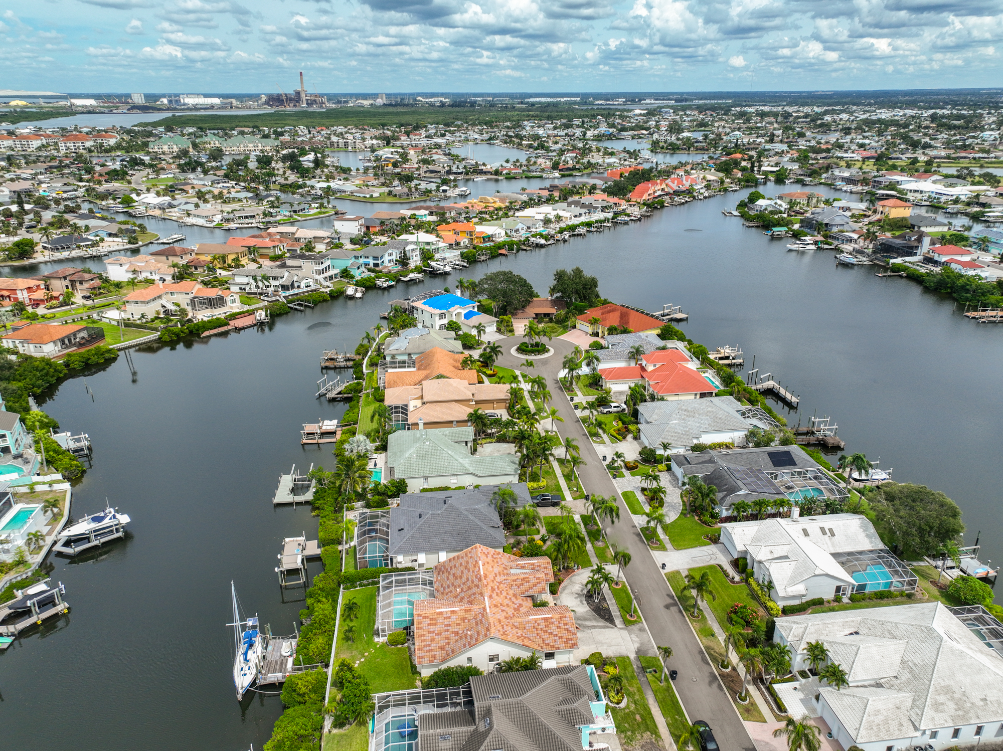 Apollo Beach, Florida, 33572, United States, 4 Bedrooms Bedrooms, ,3 BathroomsBathrooms,Residential,For Sale,1976005