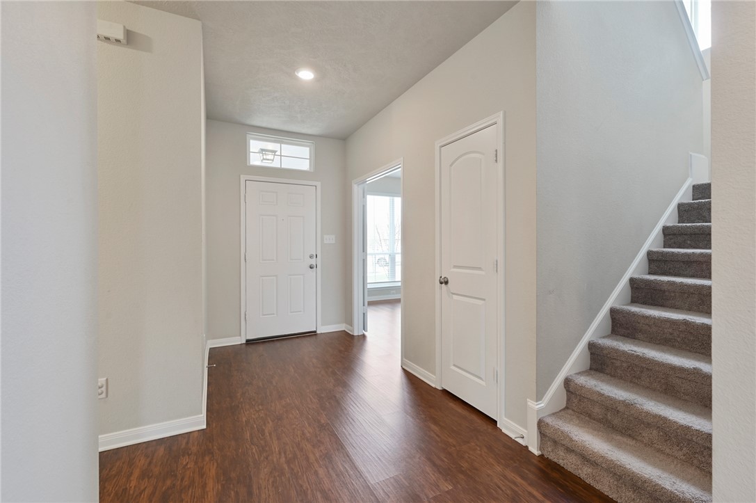 College Station, Texas, 77845, United States, 5 Bedrooms Bedrooms, ,4 BathroomsBathrooms,Residential,For Sale,1778847