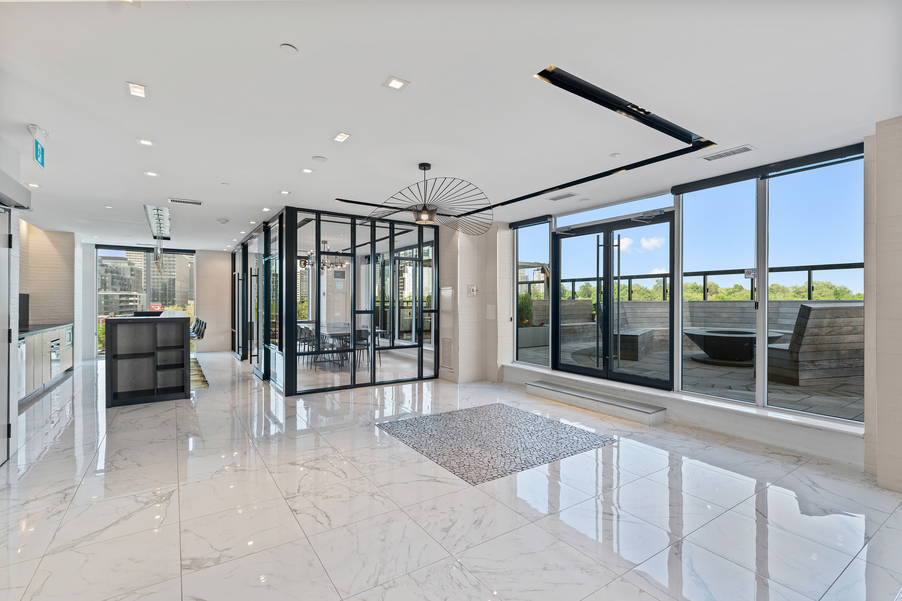  Modern Condo Living - 物件實景