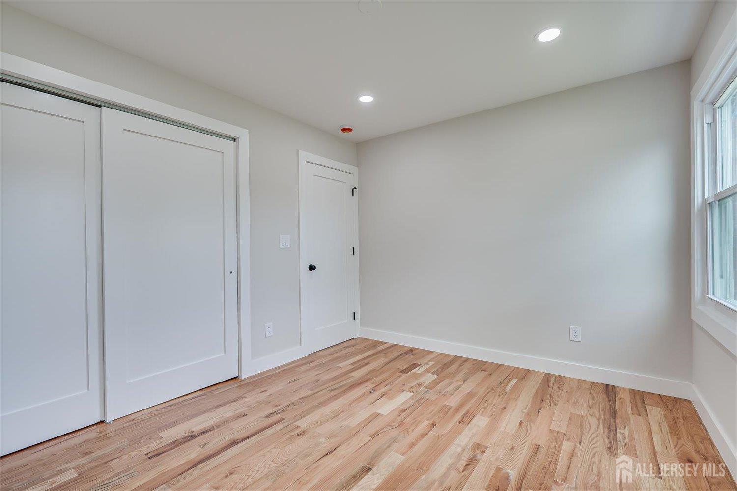 Piscataway, New Jersey, 08854, United States, 5 Bedrooms Bedrooms, ,3 BathroomsBathrooms,Residential,For Sale,2048679