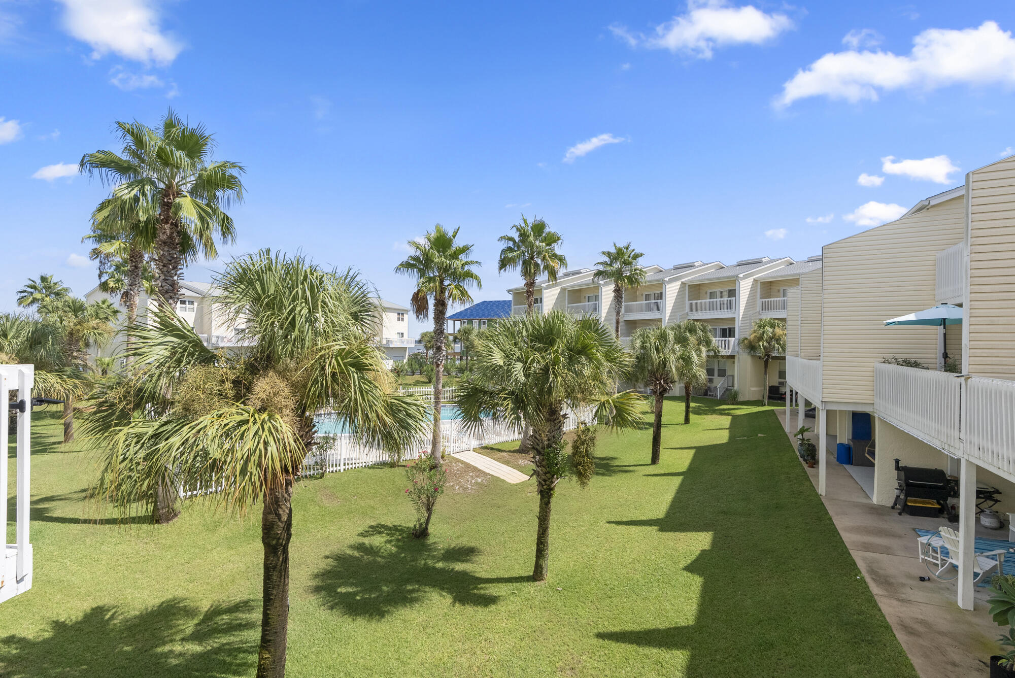 Navarre, Florida, 32566, United States, 3 Bedrooms Bedrooms, ,5 BathroomsBathrooms,Residential,For Sale,1956156