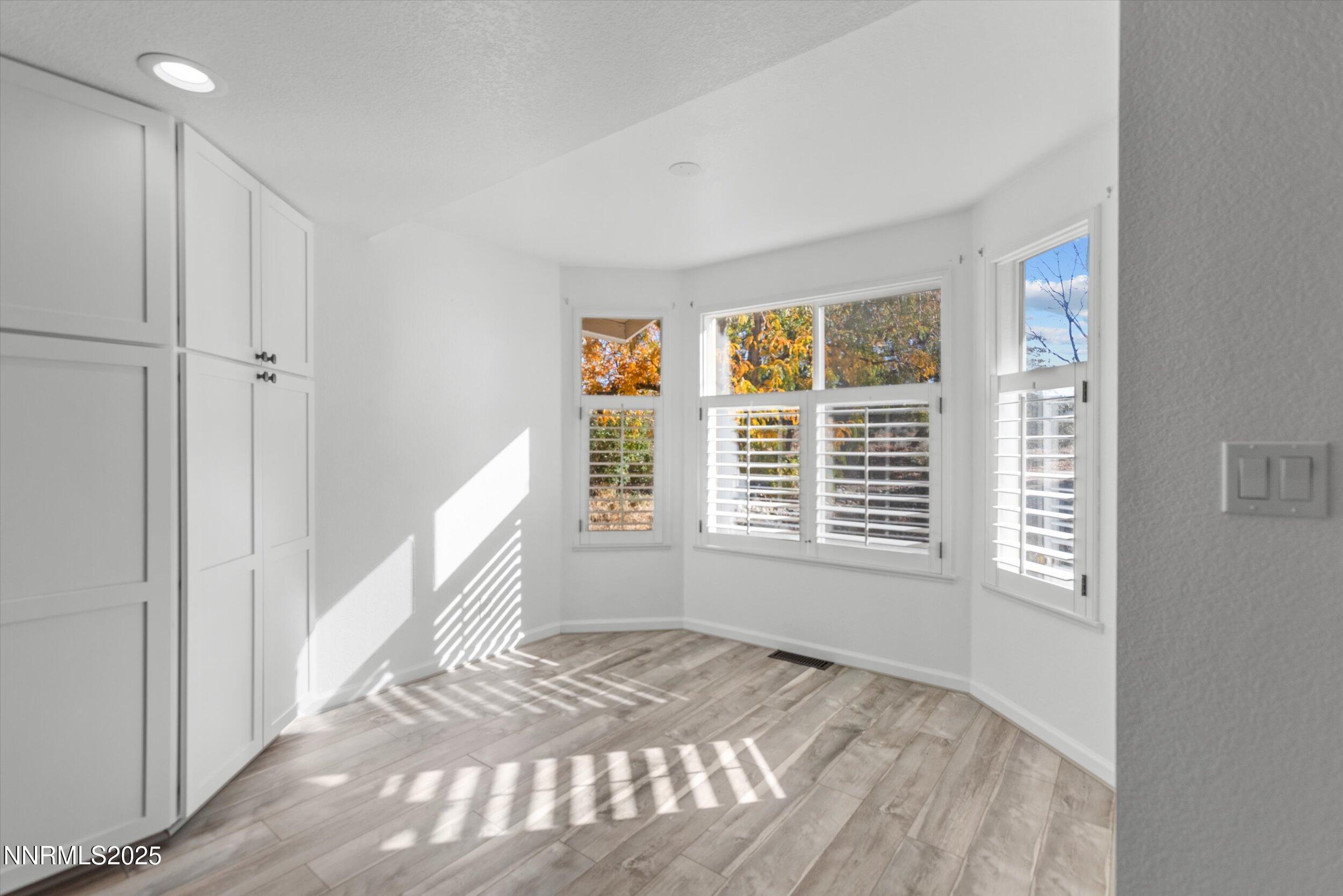 Sparks, Nevada, 89441, United States, 3 Bedrooms Bedrooms, ,2 BathroomsBathrooms,Residential,For Sale,1987470