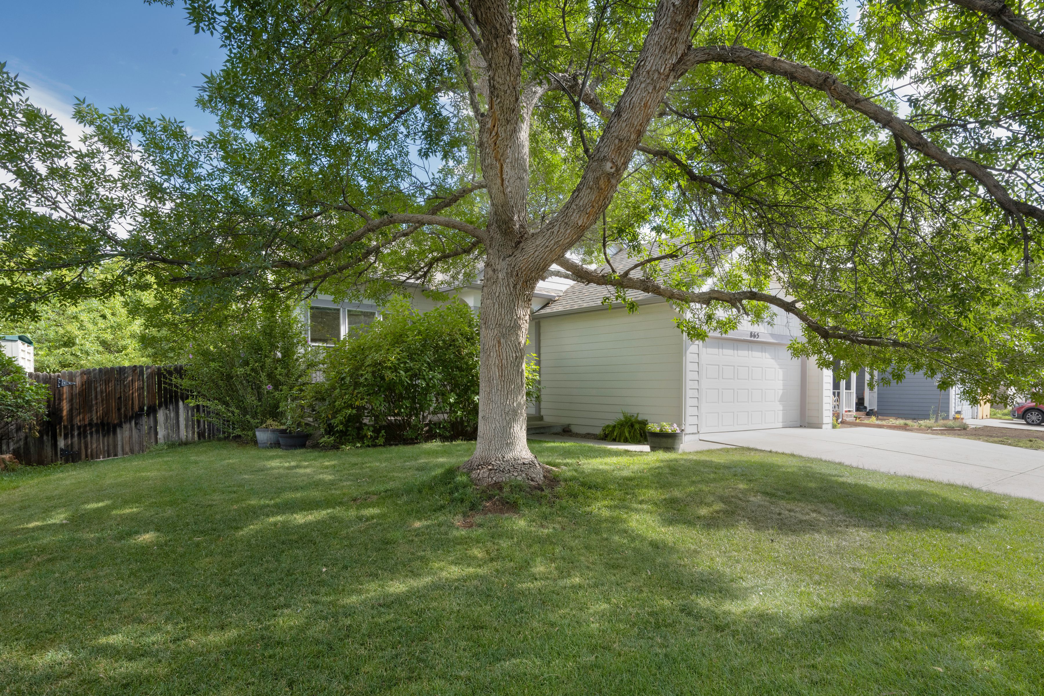  Lovingly Maintained Home in the Highly Sought-After Hunters Glen Community - 物件實景