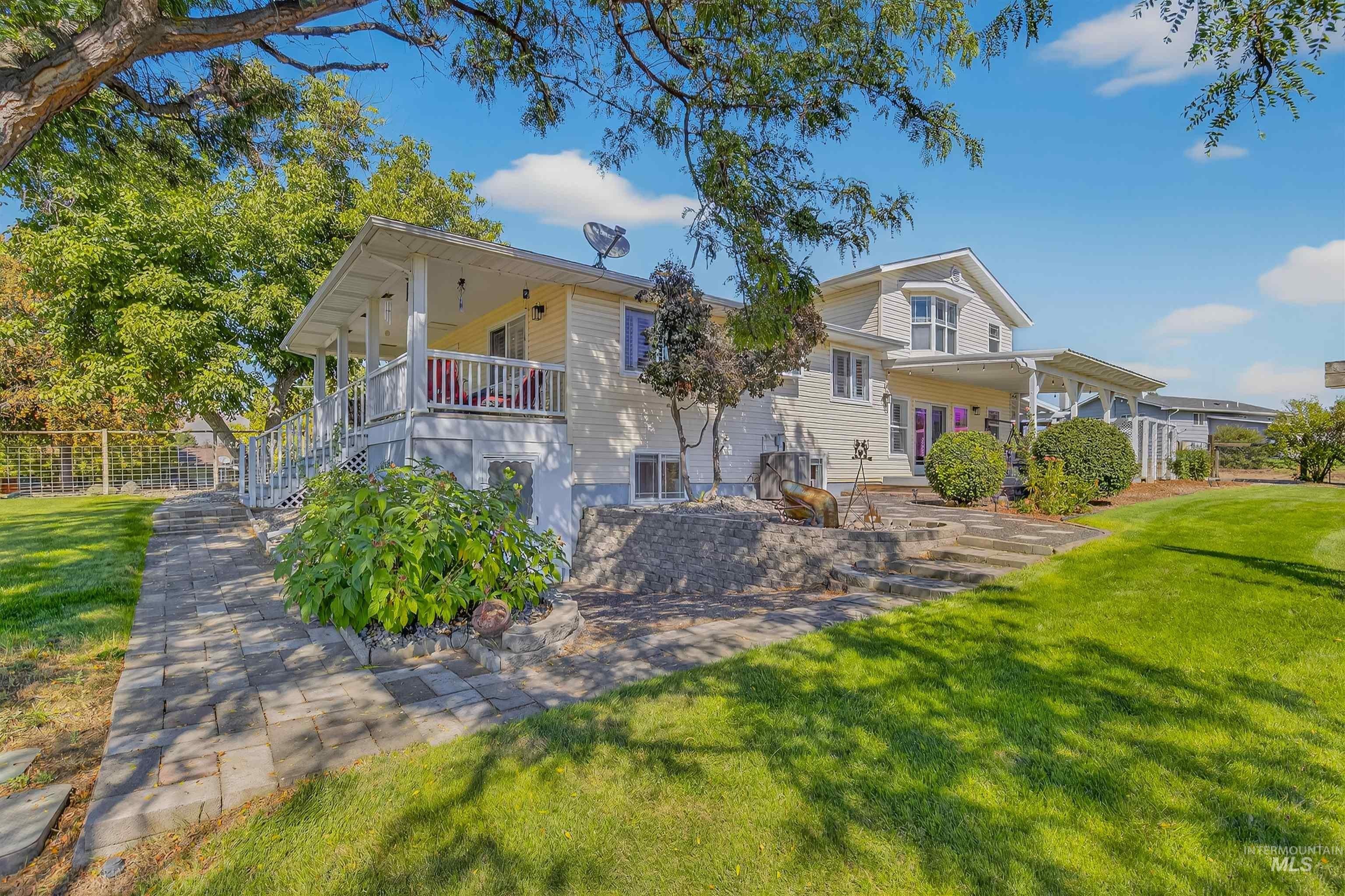 Clarkston, Washington, 99403, United States, 3 Bedrooms Bedrooms, ,3 BathroomsBathrooms,Residential,For Sale,1975063