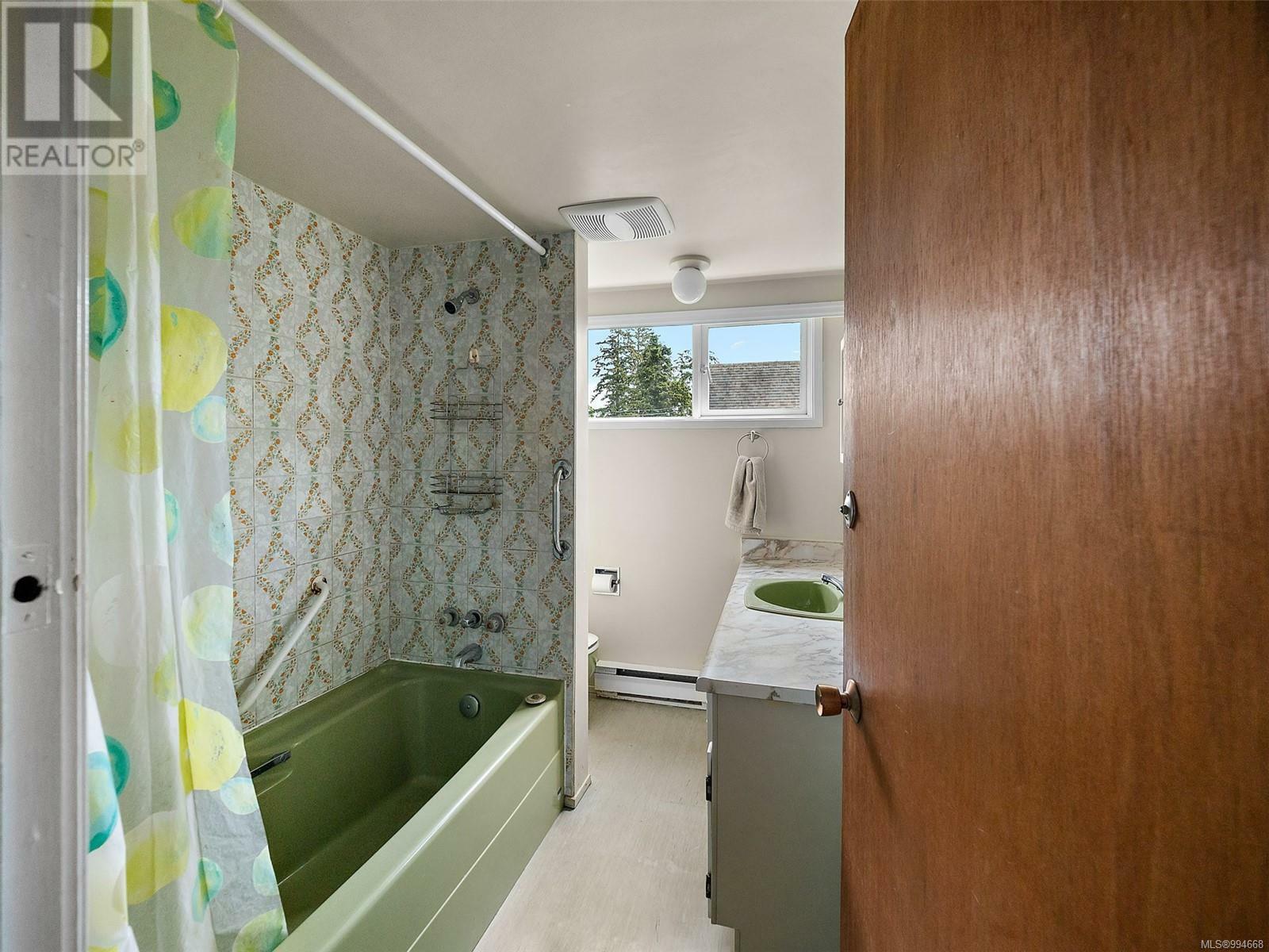 SOOKE, British Columbia, V9Z 0T3, CA, 7 Bedrooms Bedrooms, ,3 BathroomsBathrooms,Residential,For Sale,1875081