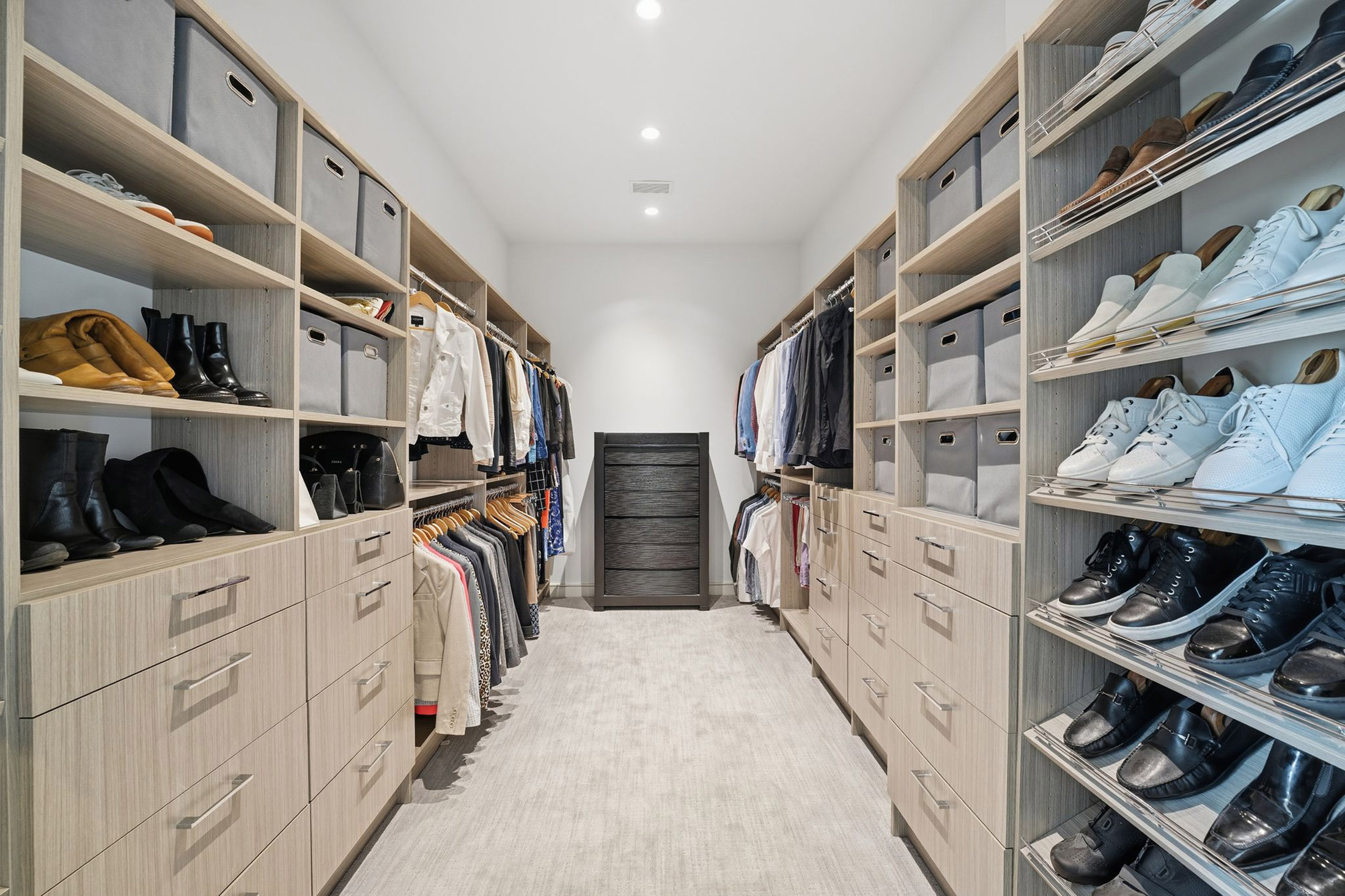  Magazine-worthy Mid-century Modern Retreat in the Heart of Morningside - 物件實景