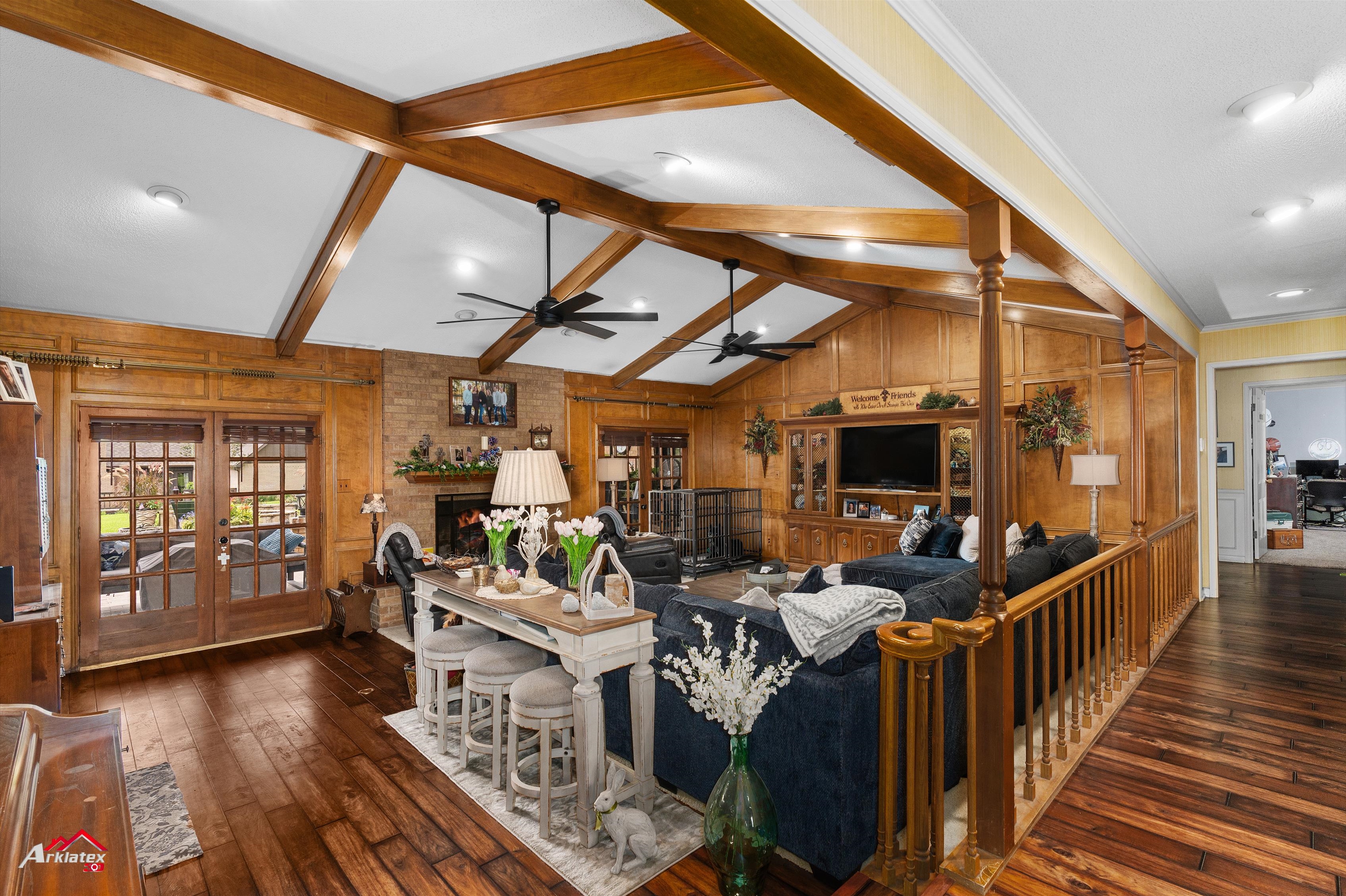 Henderson, Texas, 75654, United States, 3 Bedrooms Bedrooms, ,4 BathroomsBathrooms,Residential,For Sale,1975189