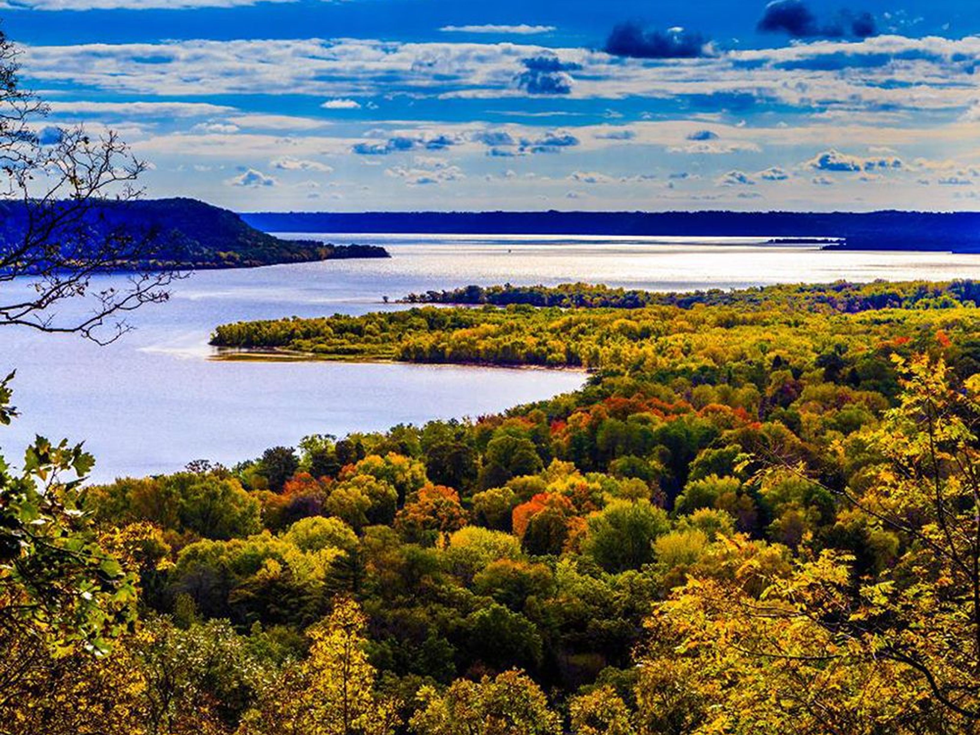  Modern Lake Pepin Retreat with Proven Income Potential - 物件實景