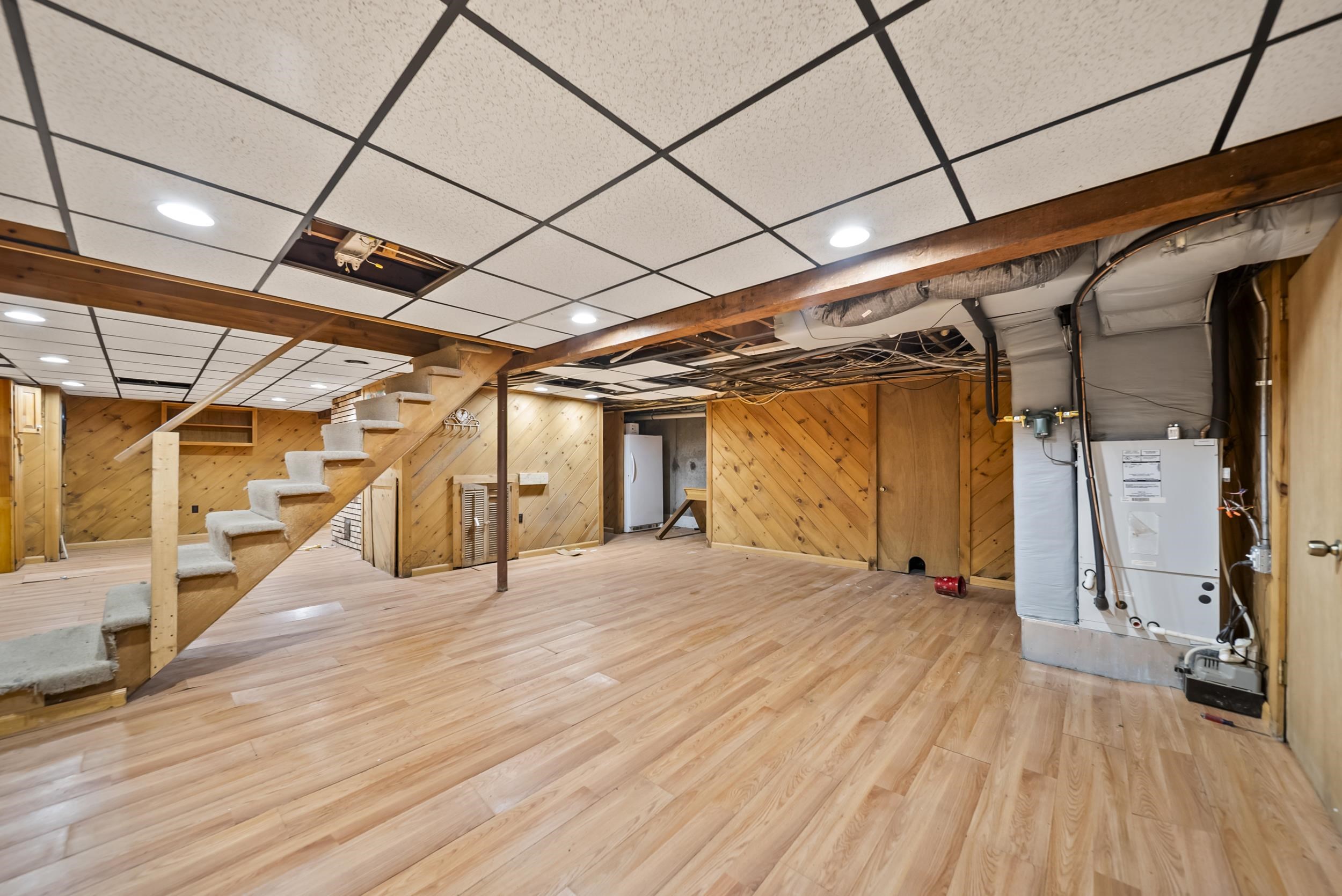 Hollis, New Hampshire, 03049, United States, 7 Bedrooms Bedrooms, ,5 BathroomsBathrooms,Residential,For Sale,1934449