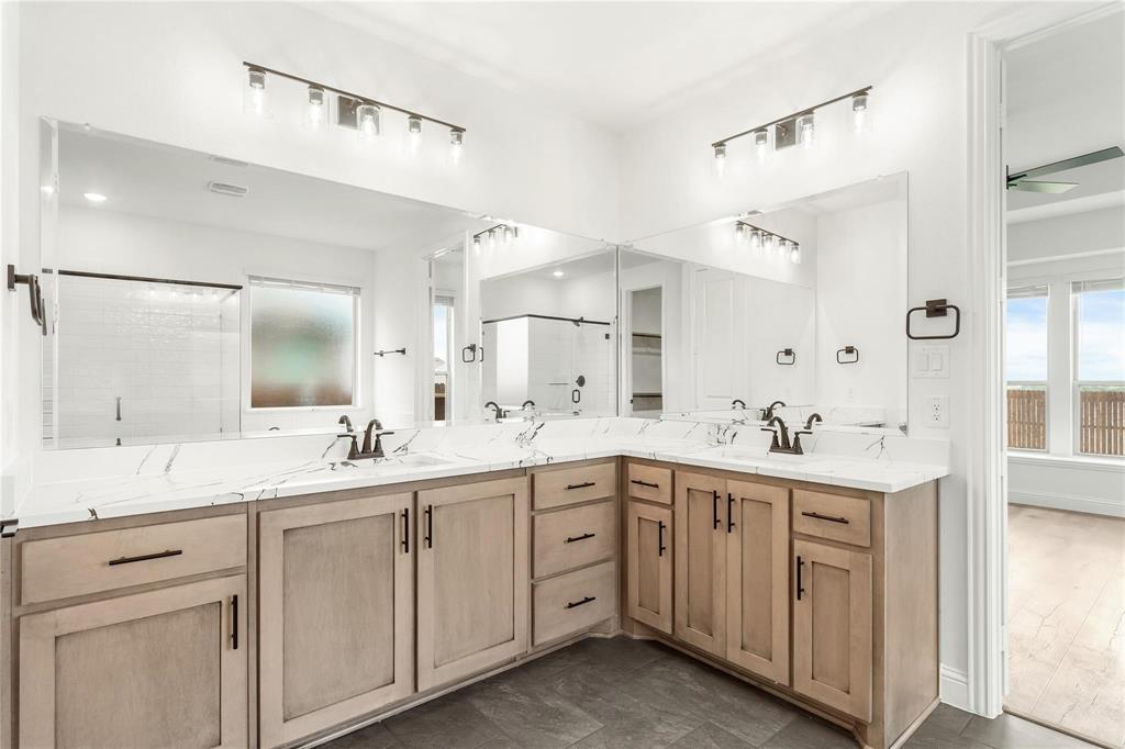 Justin, Texas, 76247, United States, 5 Bedrooms Bedrooms, ,4 BathroomsBathrooms,Residential,For Sale,1982092