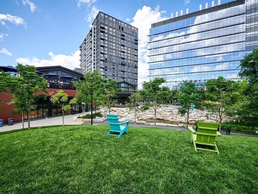 Cambridge, Massachusetts, 02141, United States, 1 Bedroom Bedrooms, ,2 BathroomsBathrooms,Residential,For Sale,1976381