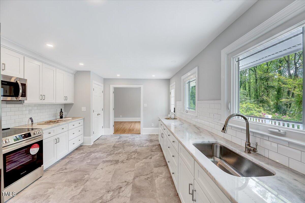 Fuquay Varina, North Carolina, 27526, United States, 4 Bedrooms Bedrooms, ,2 BathroomsBathrooms,Residential,For Sale,1778553
