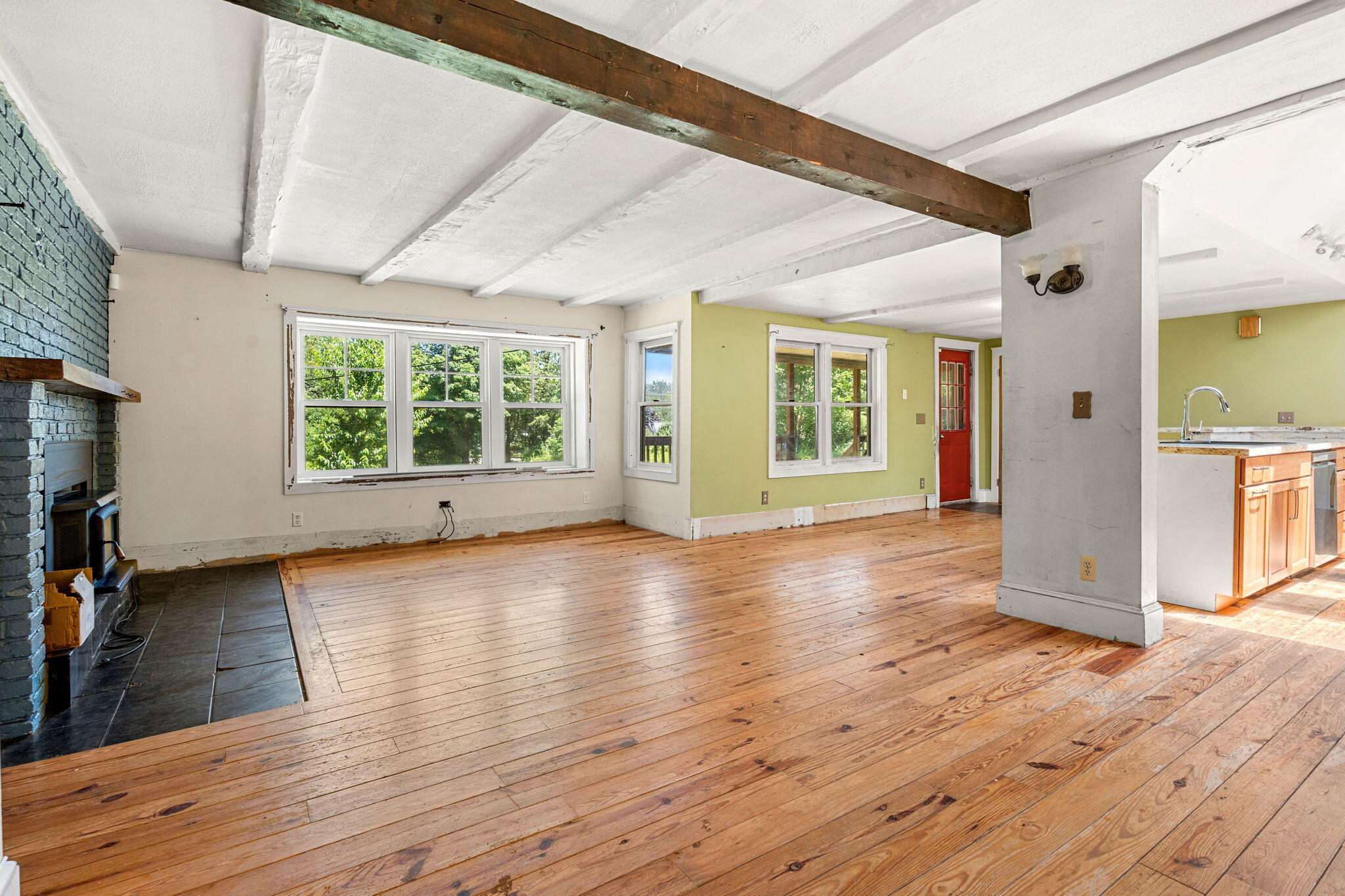 Biddeford, Maine, 04005, United States, ,4 BathroomsBathrooms,Residential,For Sale,1882407