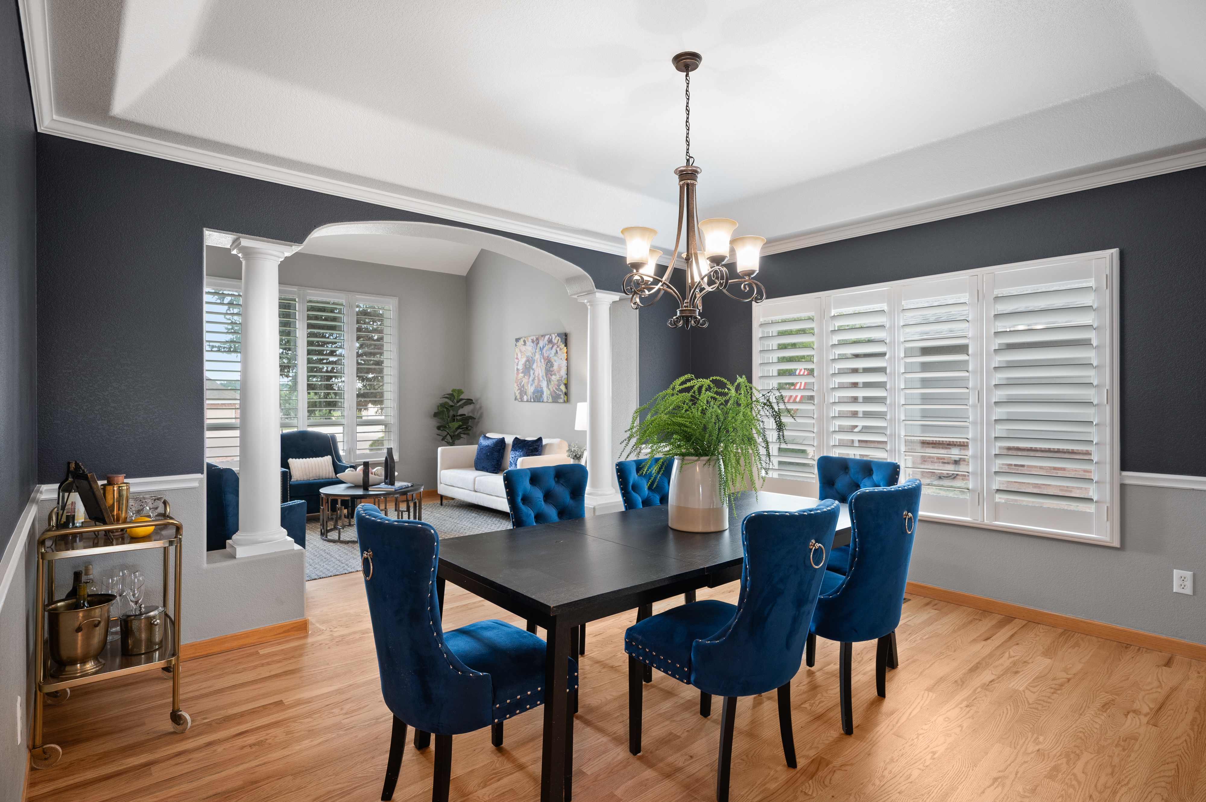  Stunning 5 bed, 5 bath home loaded with upgrades and improvements - 物件實景